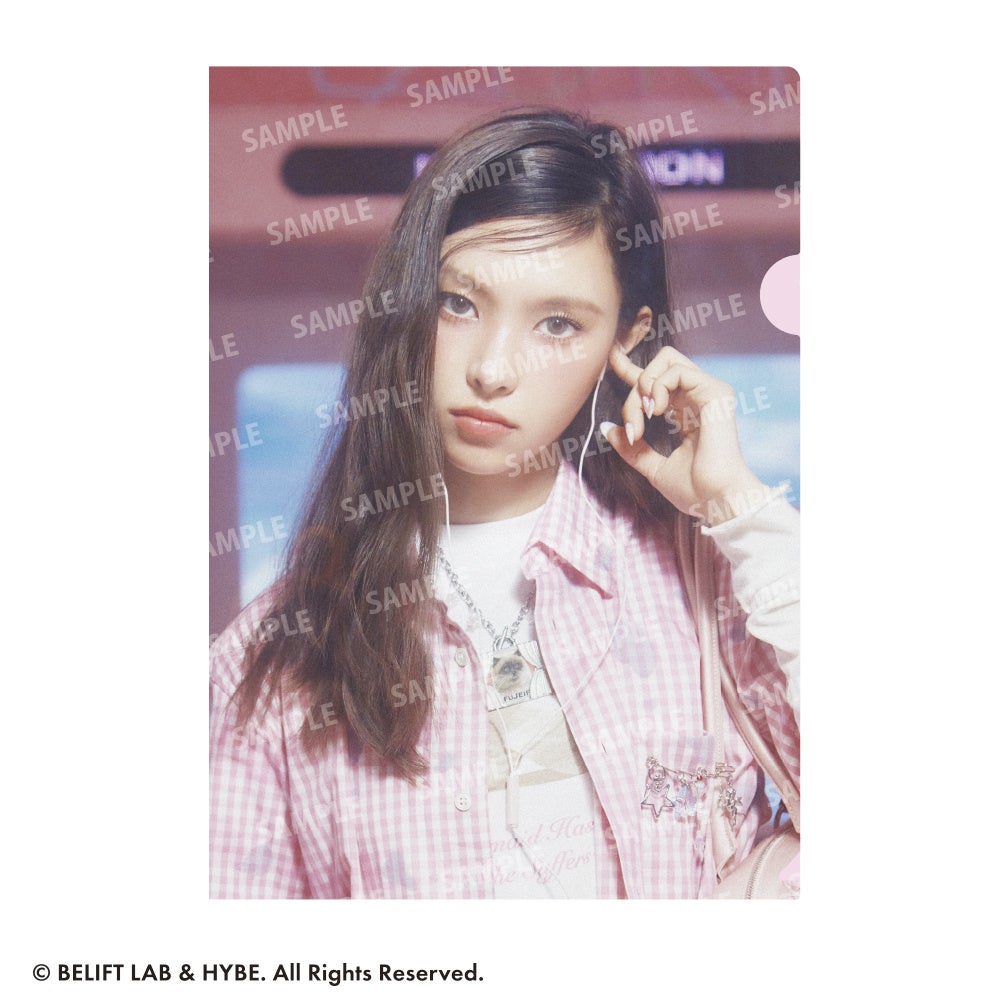 ILLITのガシャポンⓇ・食玩ツインウエハースがバンダイより発売決定