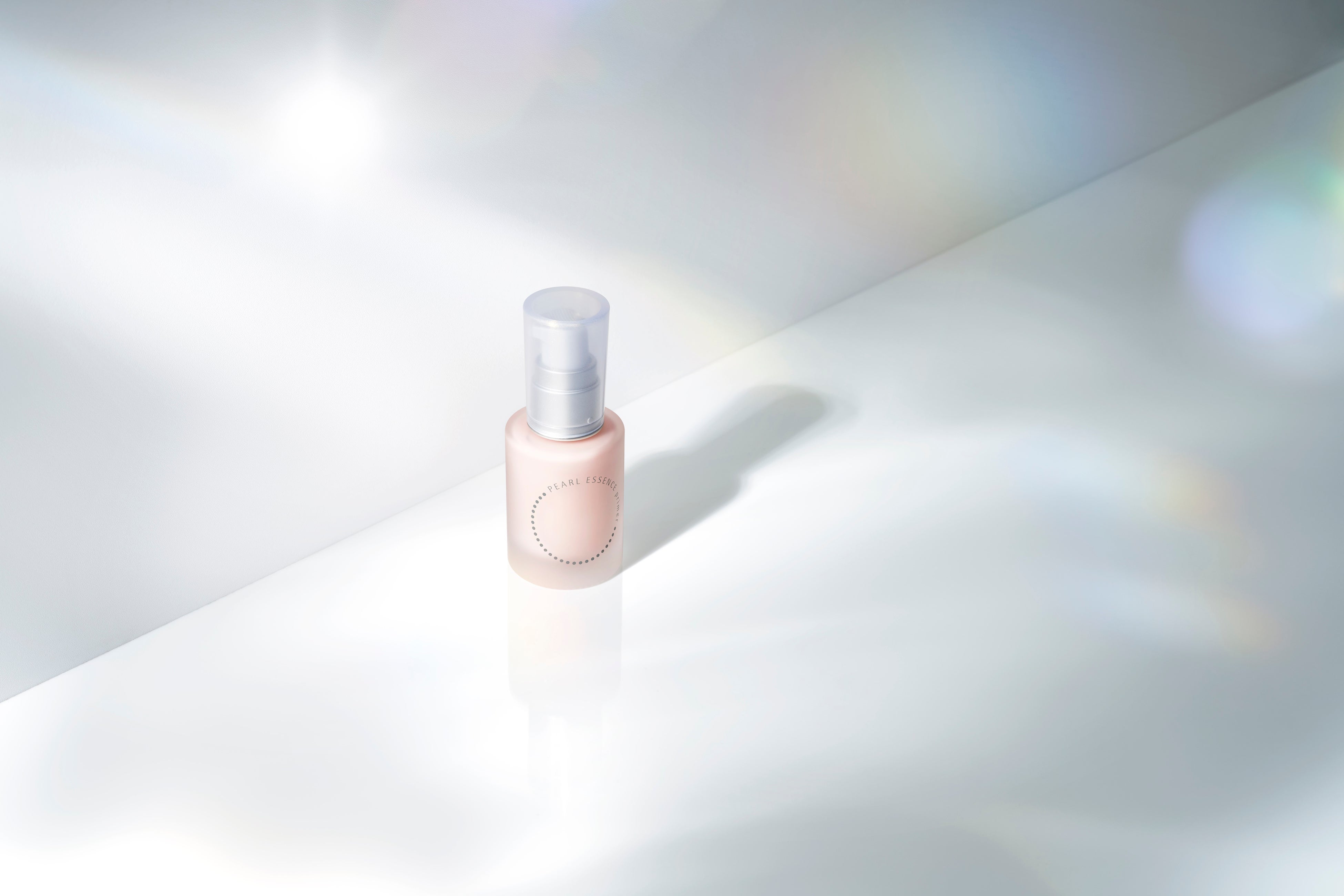 日本初※1「シワ改善」と「美白※2」のダブル効果が認められた進化型※1