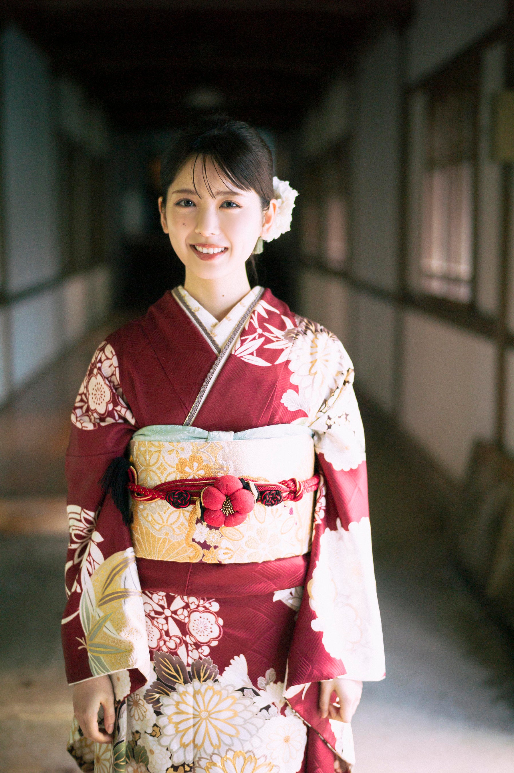 今年度は乃木坂46・筒井あやめが表紙に決定！ “ハタチ”の美女10人