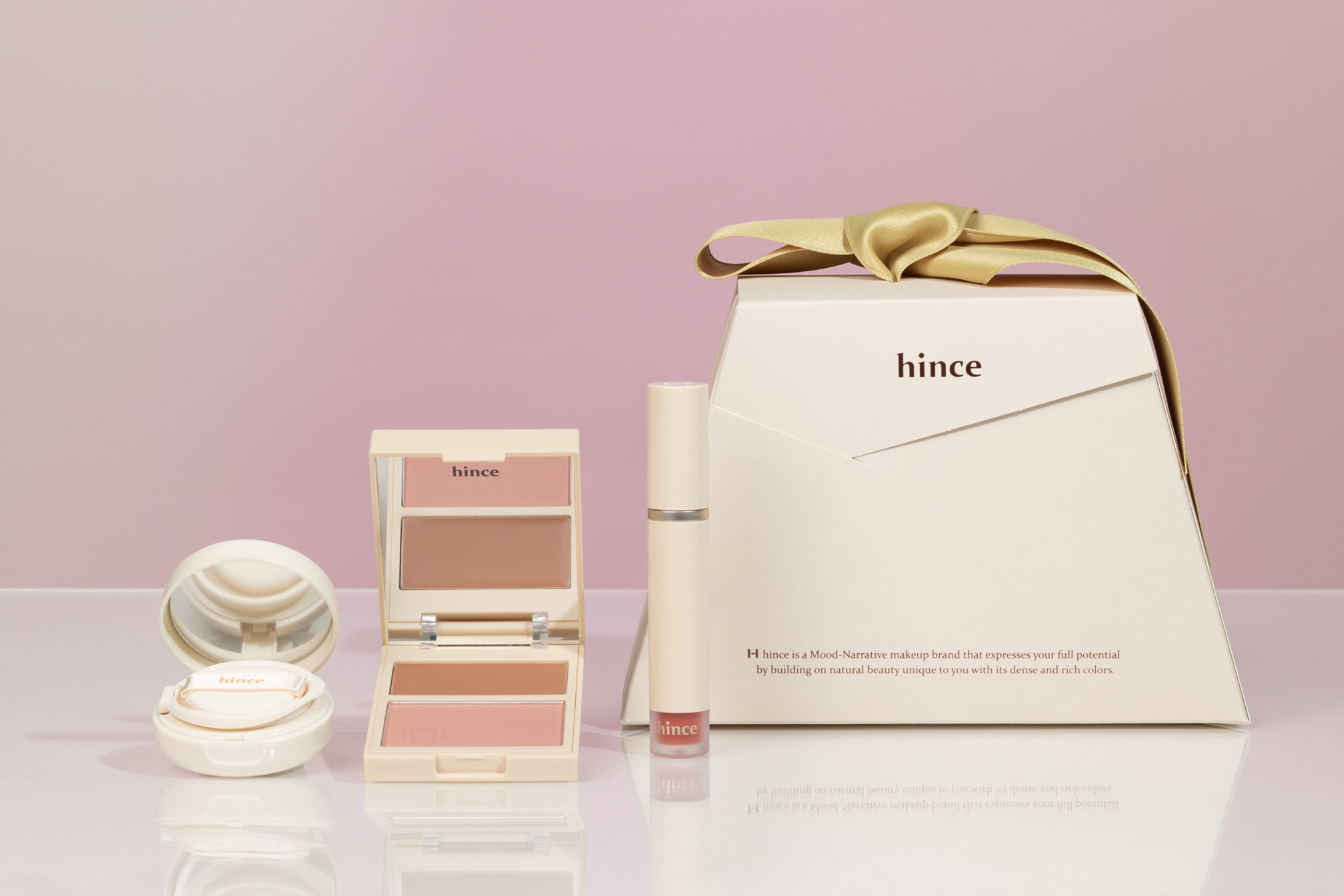 花びらのような軽い付け心地、ふわっと広がるカラー hince「スリム