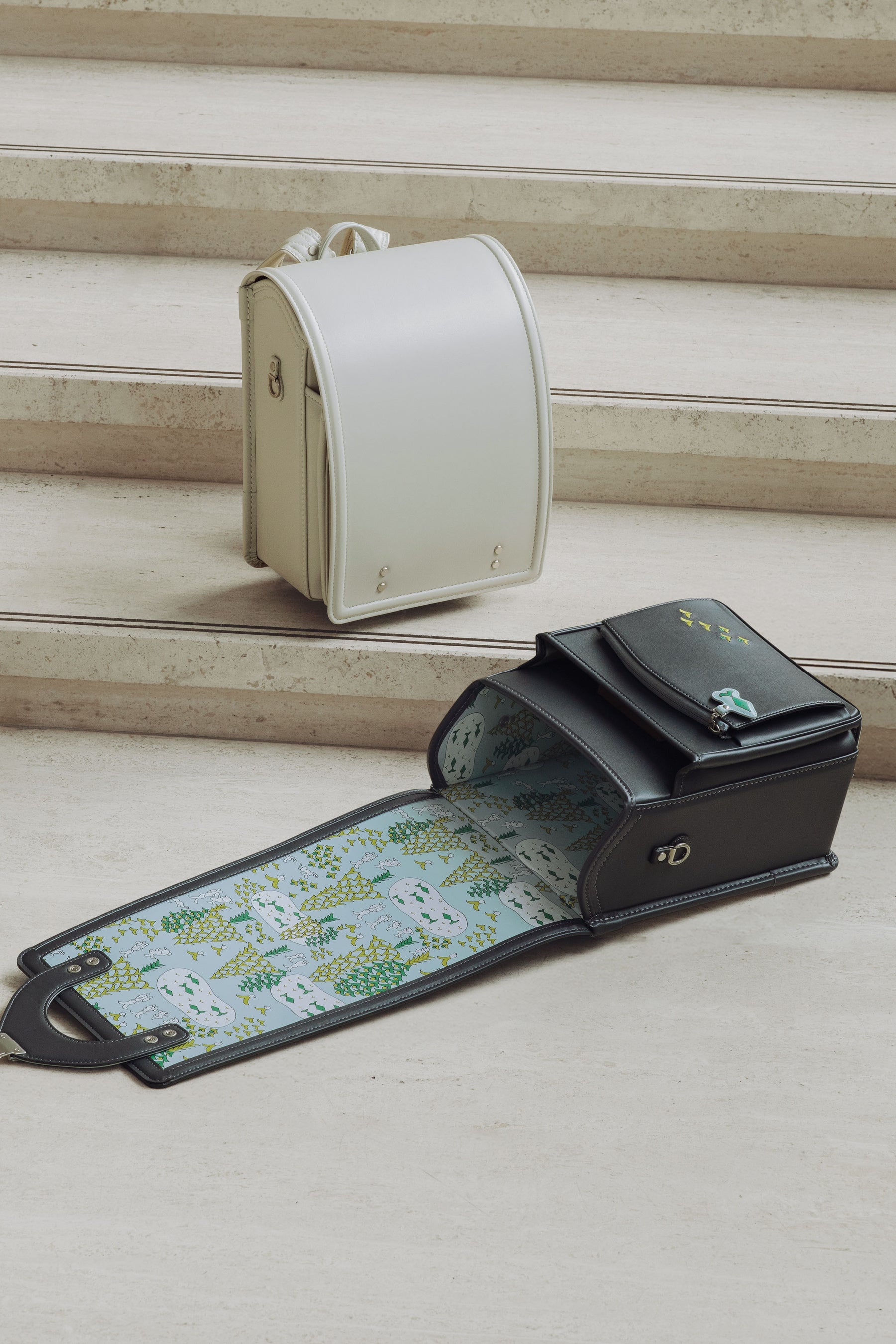 土屋鞄製造所×ミナ ペルホネン】2026年入学用に土屋鞄初の刺繍入り新柄