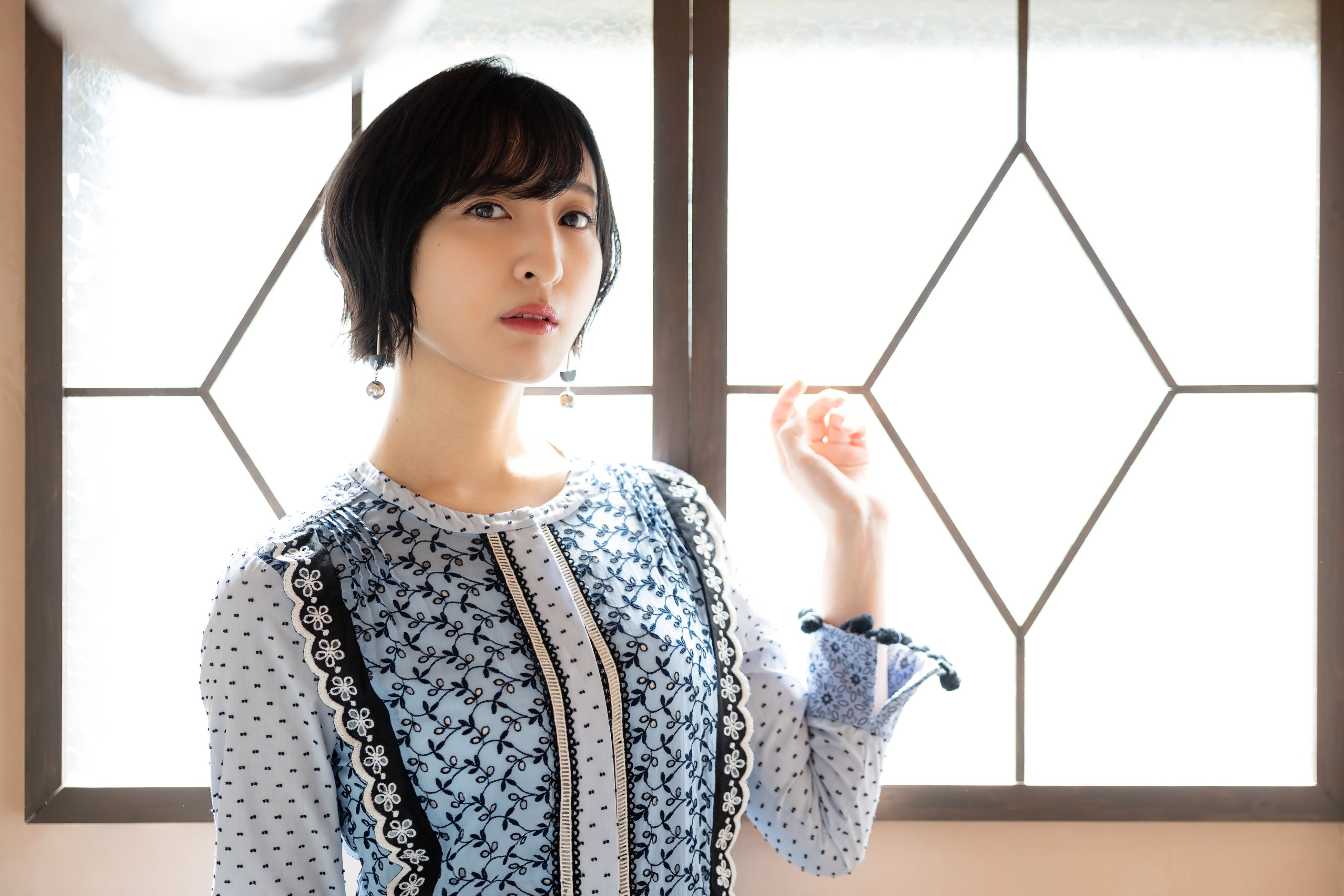 J:COM】『ダンダダン』白鳥愛羅役 声優・佐倉綾音さんロング