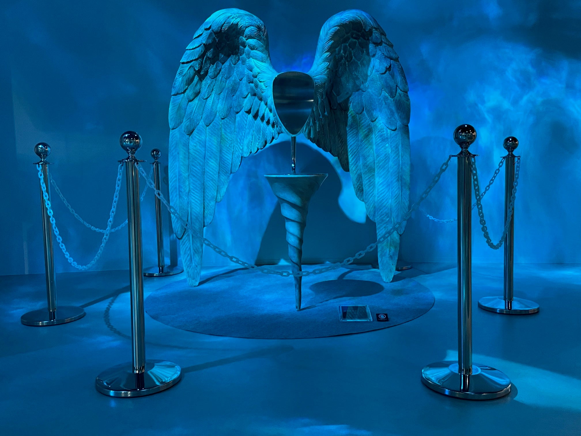 神戸の港の劇場型アクアリウム átoa（アトア） アーティスト 石井竜也