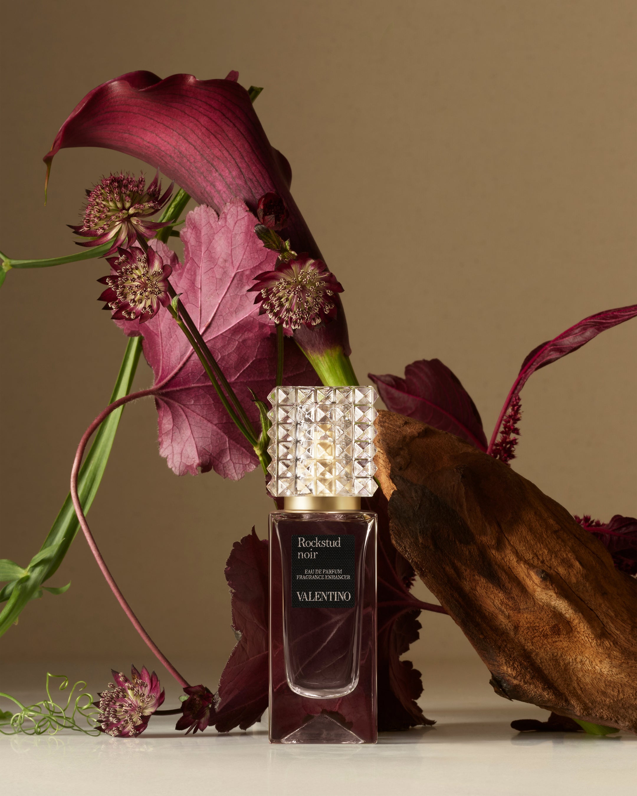 ヴァレンティノ ビューティより新作セッティングパウダーが登場