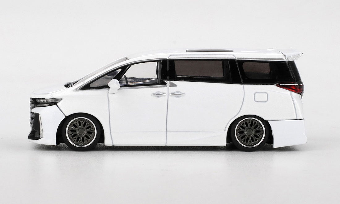 KUHLエアロのアルファード＆ヴェルファイアから最新ショーカーの180SX