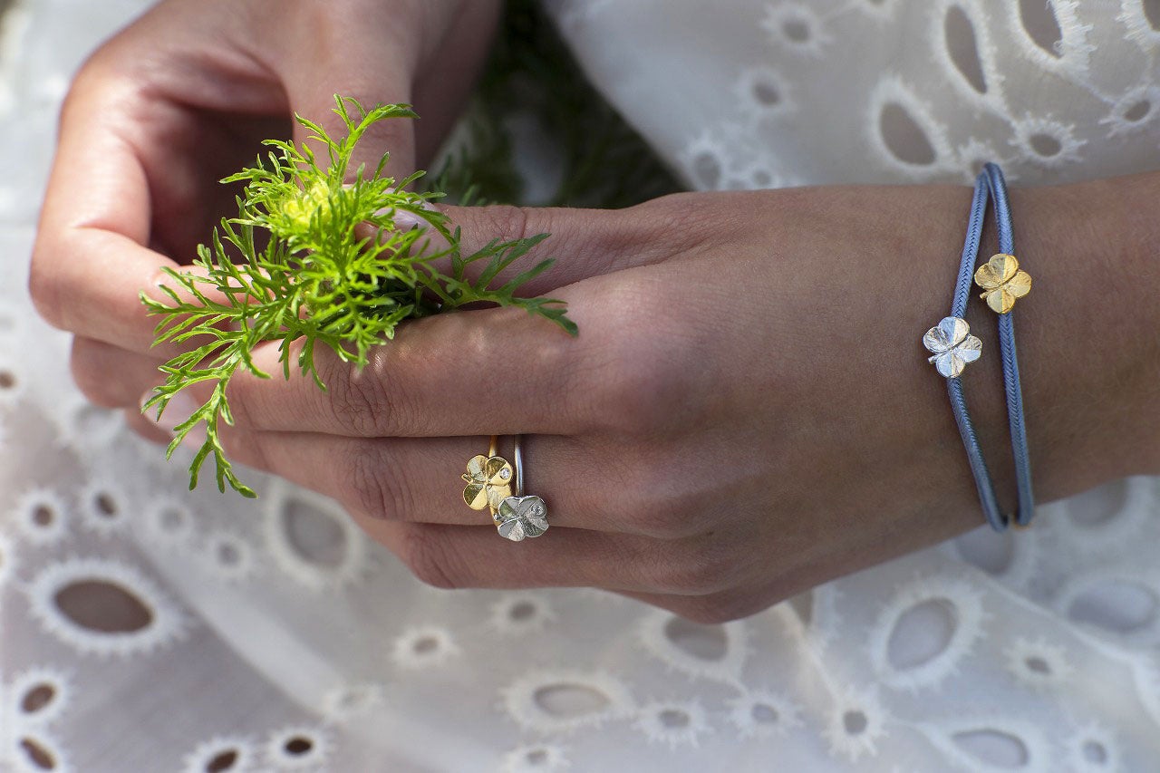 デンマークジュエリー「フローラダニカ」 四つ葉のクローバーと日本