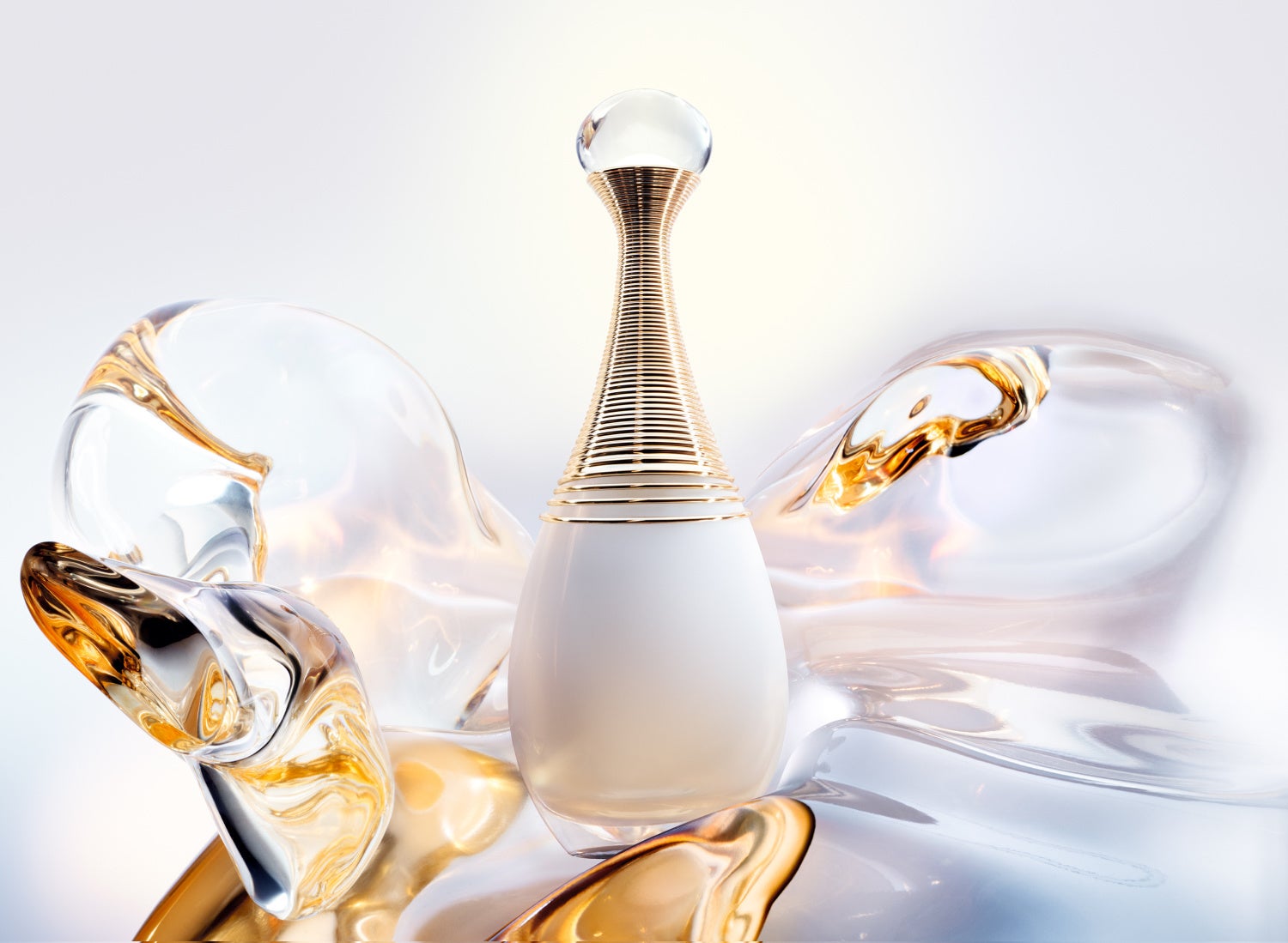 花と水から生まれた、新しい香りジャドール パルファン ドー