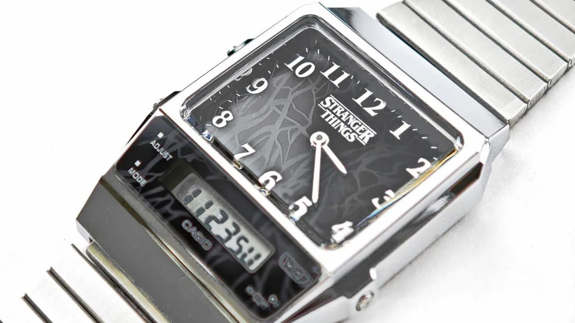 12月10日抽選販売】CASIO × ストレンジャー・シングス 未知の世界