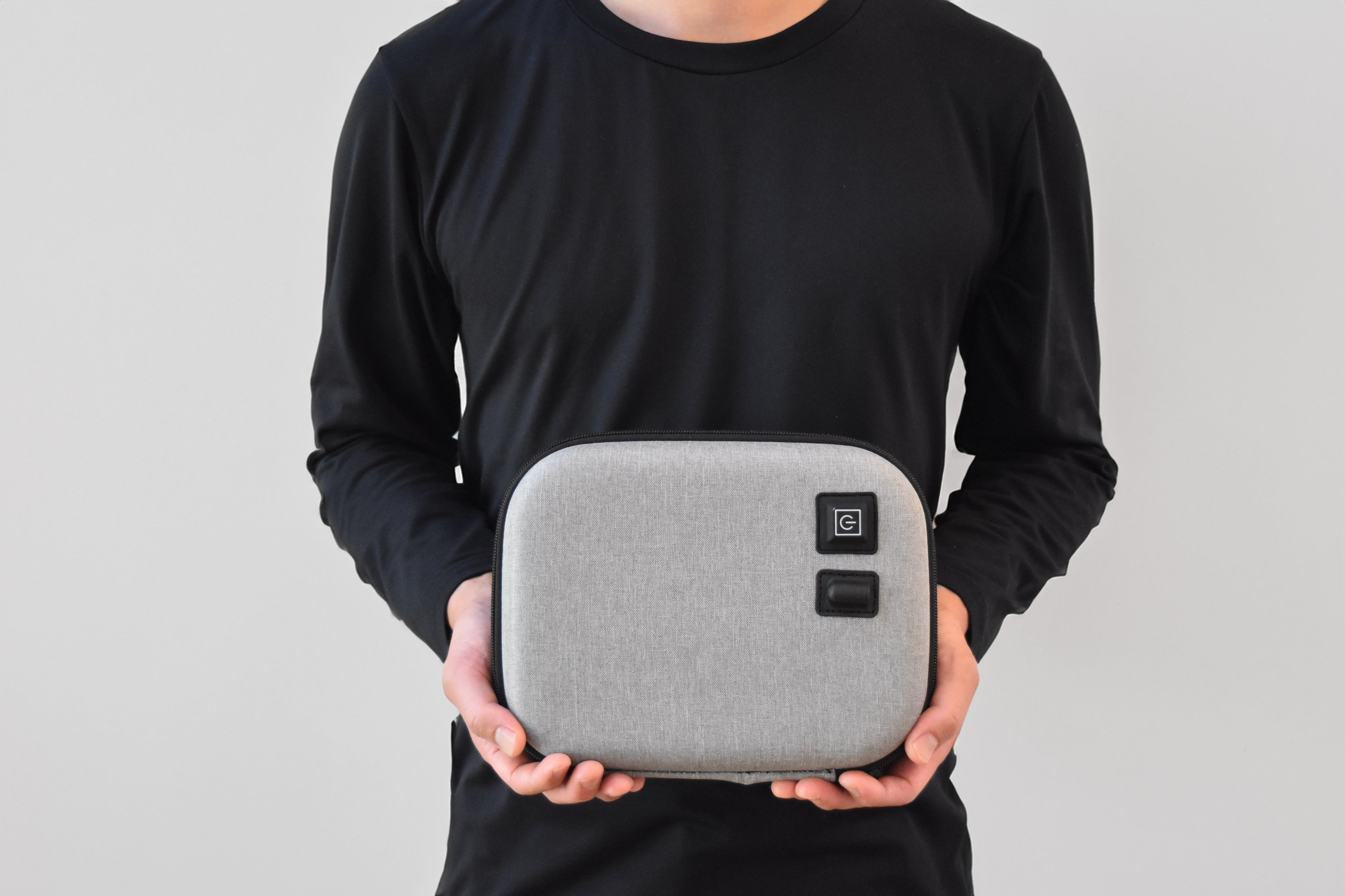 まるでA4サイズの電子レンジ」水も火も不要でご飯＆レトルト食品が