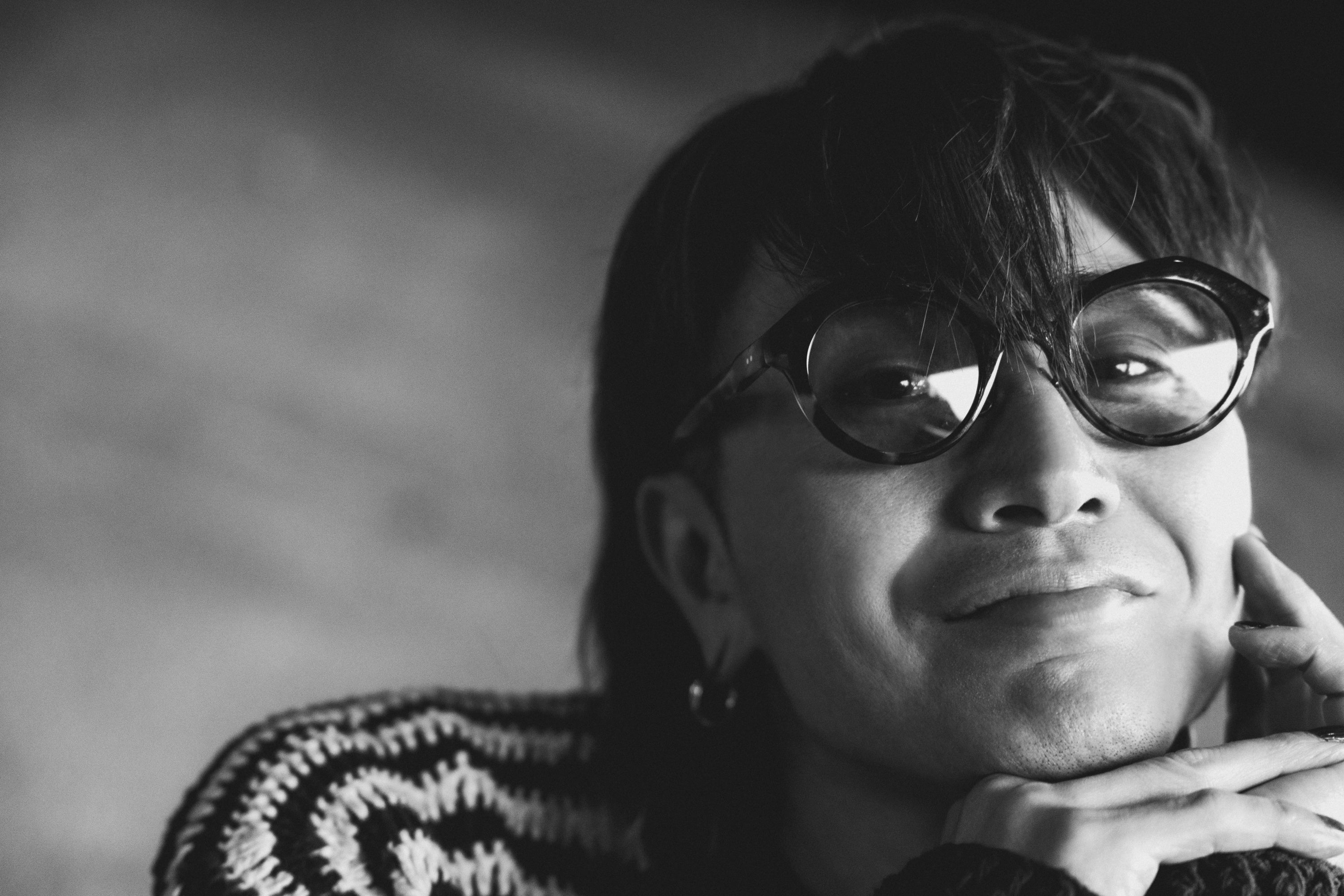 SUPER EIGHT安田章大の約5年ぶりとなる写真集『DOWN TO EARTH』が9月