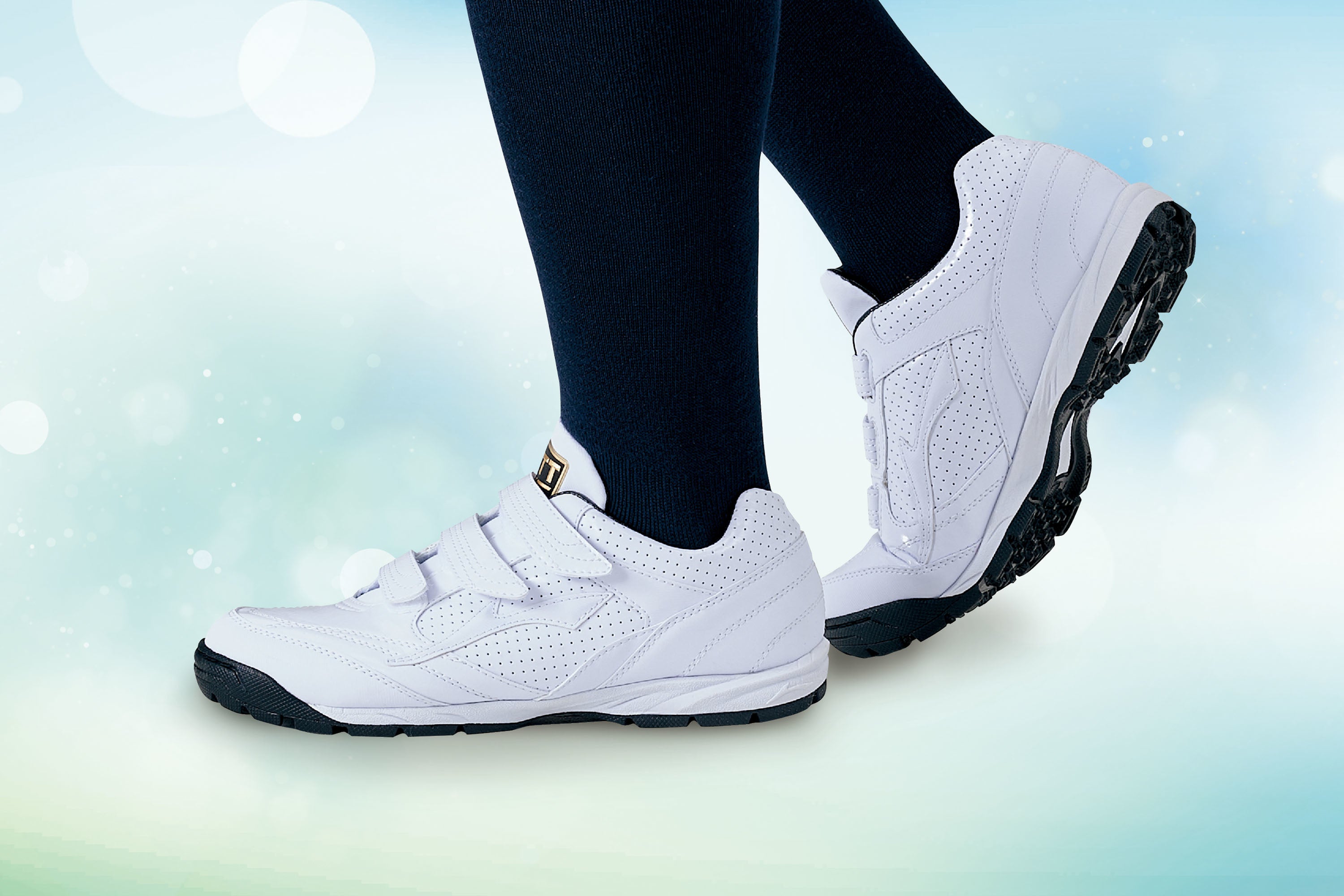 ZETT》フィット感を向上したワイド設計モデル︕トレーニングシューズ