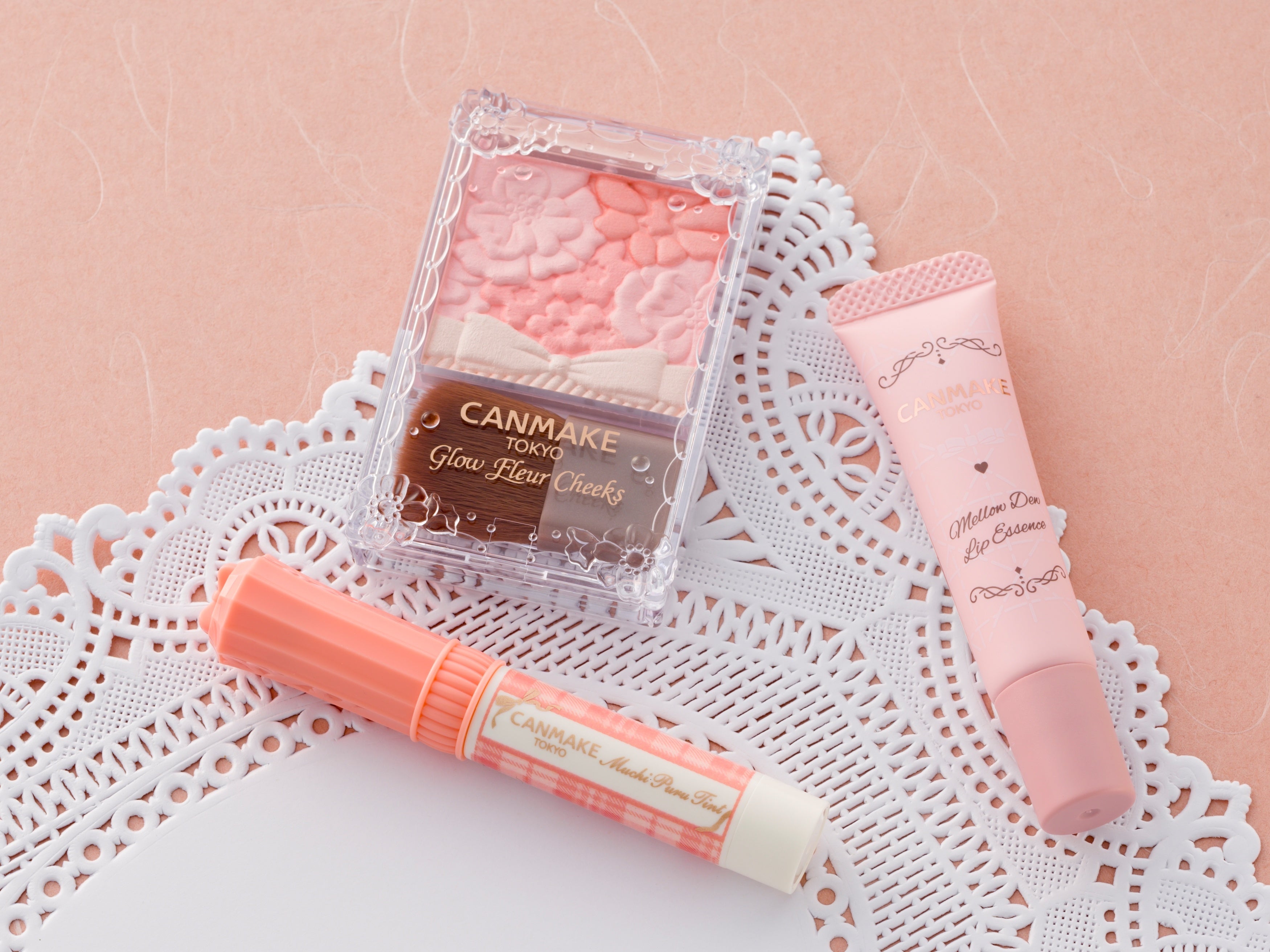 キャンメイク】集中保湿ケアができる「メロウデューリップマスク」から