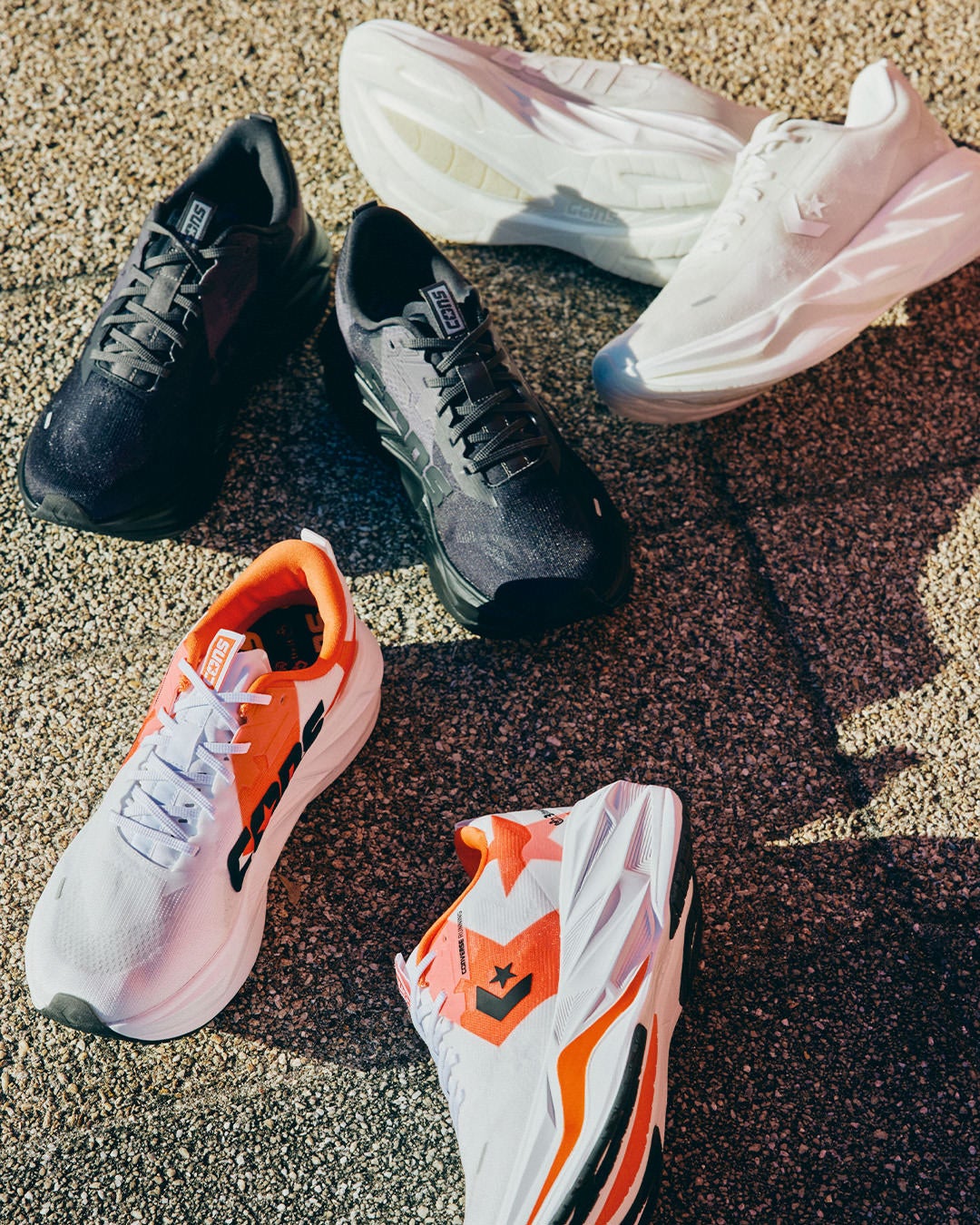 ブランド初の厚底モデル「CONS RUNBOUNCE / 3itsuka」が発売開始