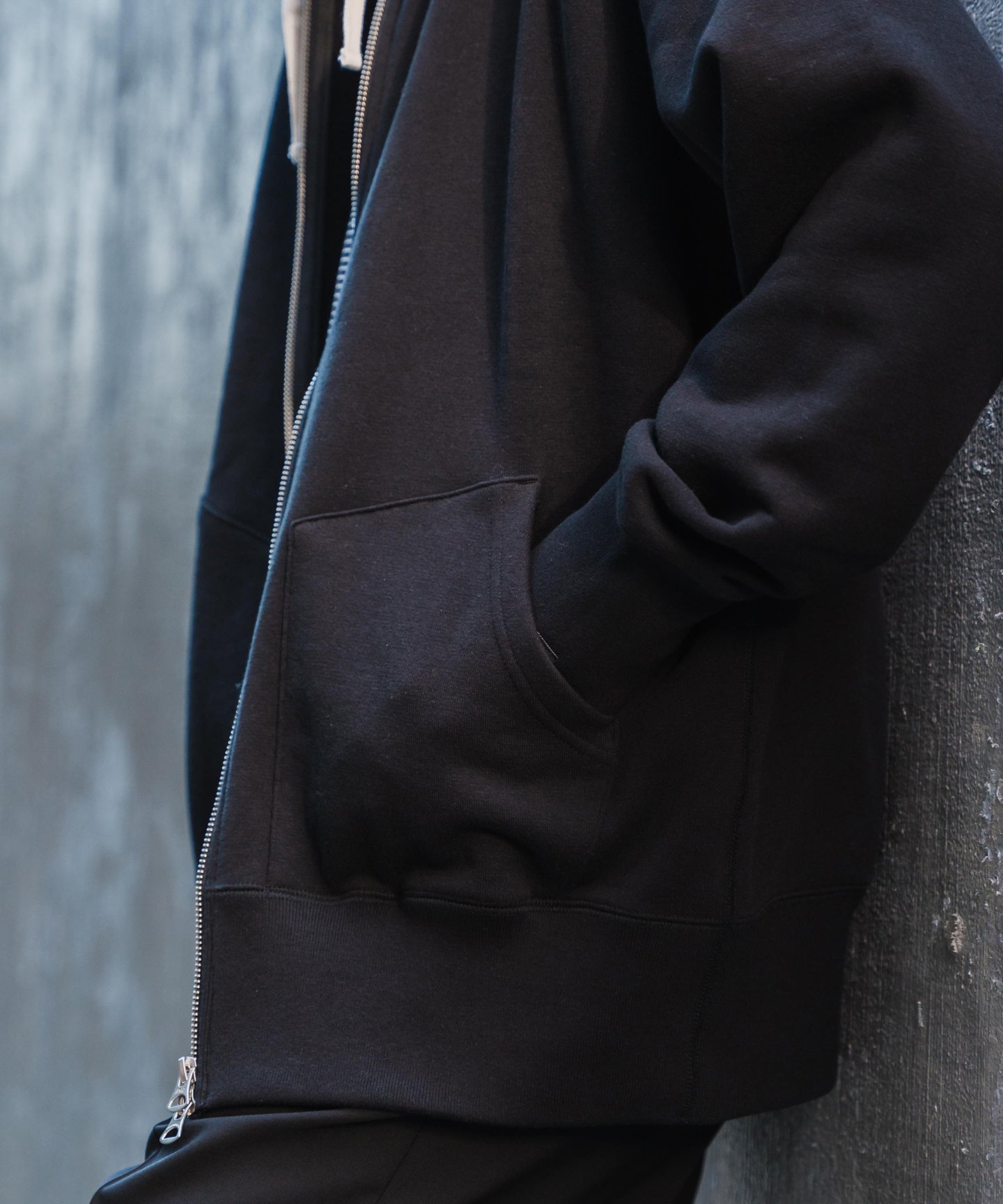 LOOPWHEELER×LOWERCASE for POGGYTHEMANのコラボレーションより新作の