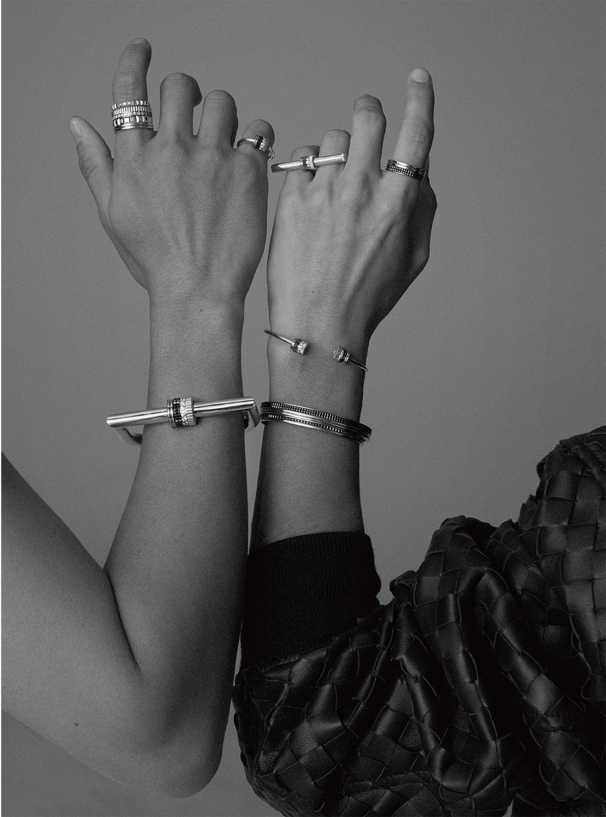 赤西仁と錦戸亮が『Numéro TOKYO』6月特装版の表紙カバーに“ふたり”で