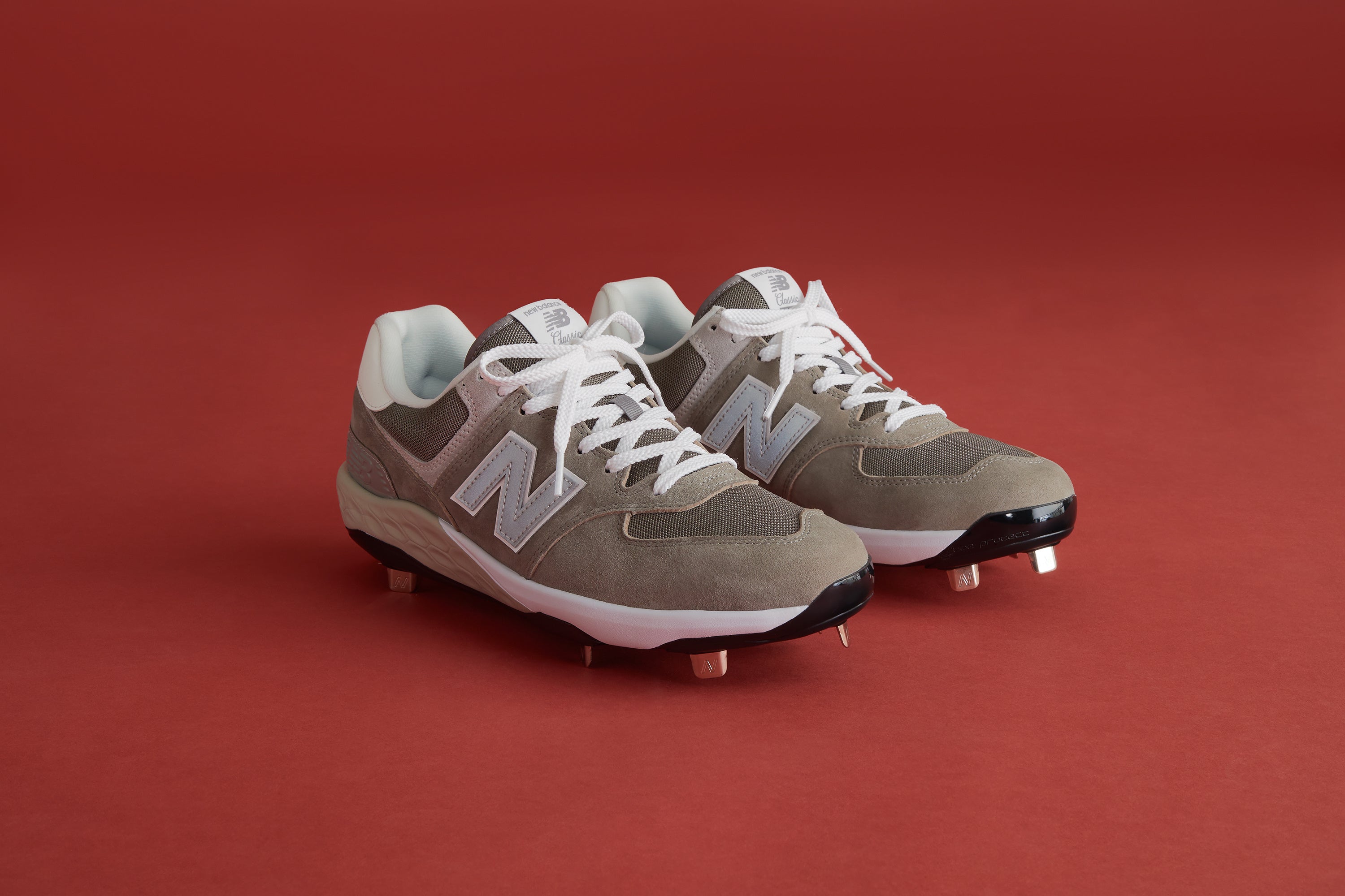 ニューバランス「574」がベースボールシーンにデビュー 2月17日（金