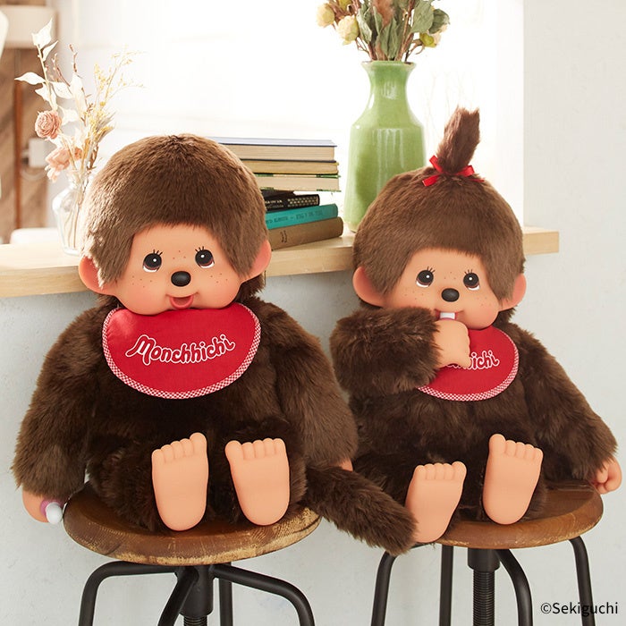 スタンダードタイプの人気サイズ「モンチッチ XL ぬいぐるみ」が発売