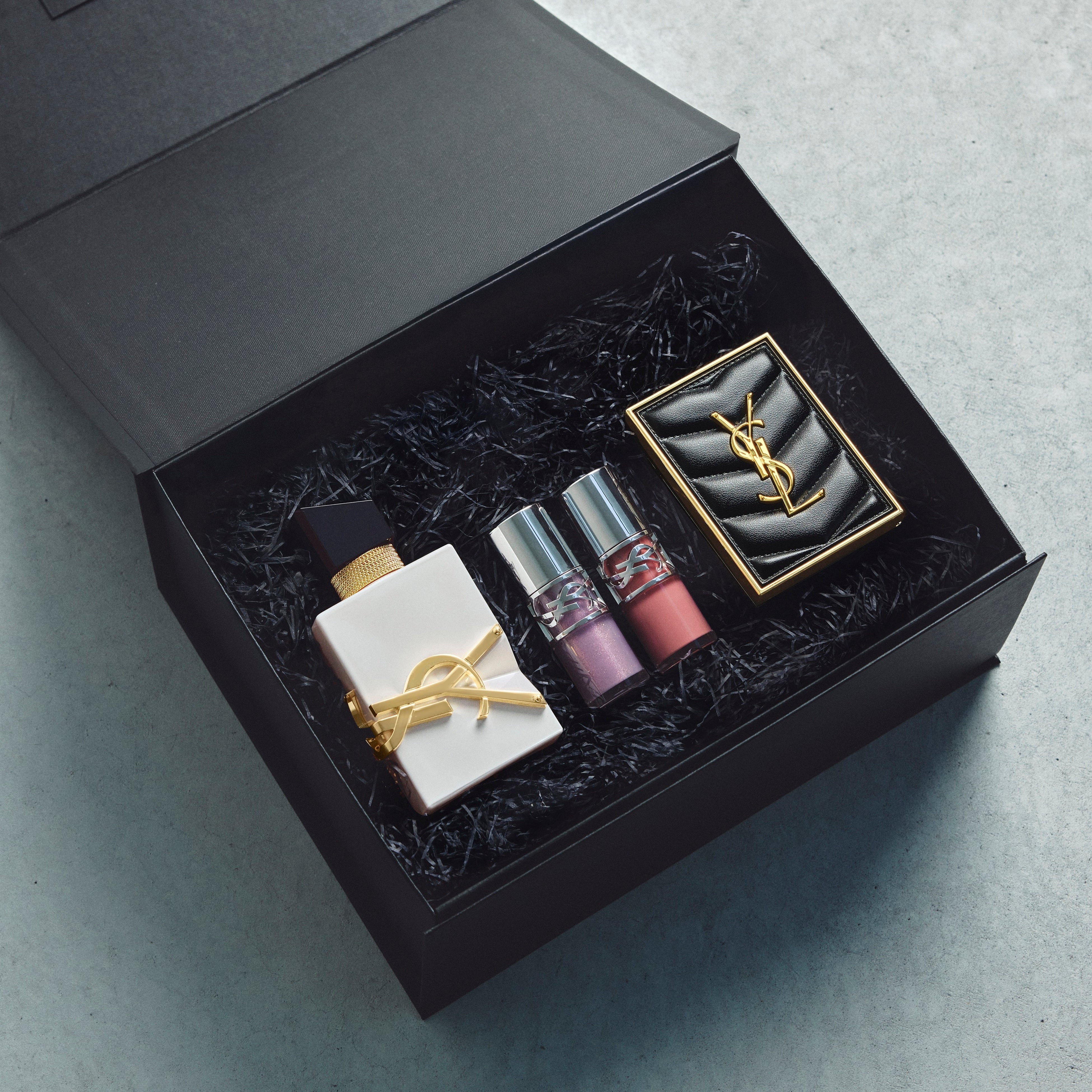 イヴ・サンローラン・ボーテ アンバサダー 平野紫耀が贈るYSLホリデー