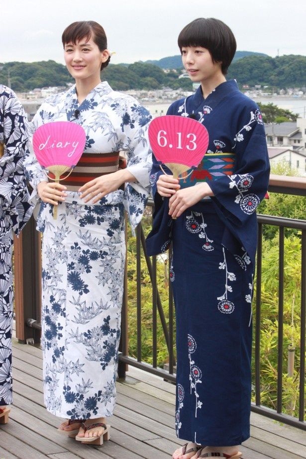 綾瀬はるか、長澤まさみ、夏帆、広瀬すずが浴衣で鏡開き(画像7/12