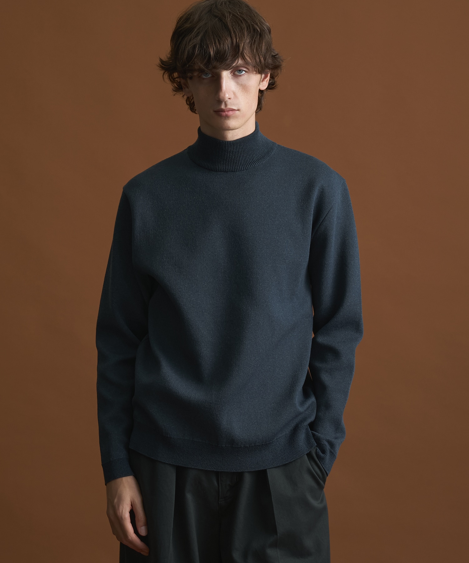 一部店舗限定〕バウンドウールライトハイネックニット(1 WHITE