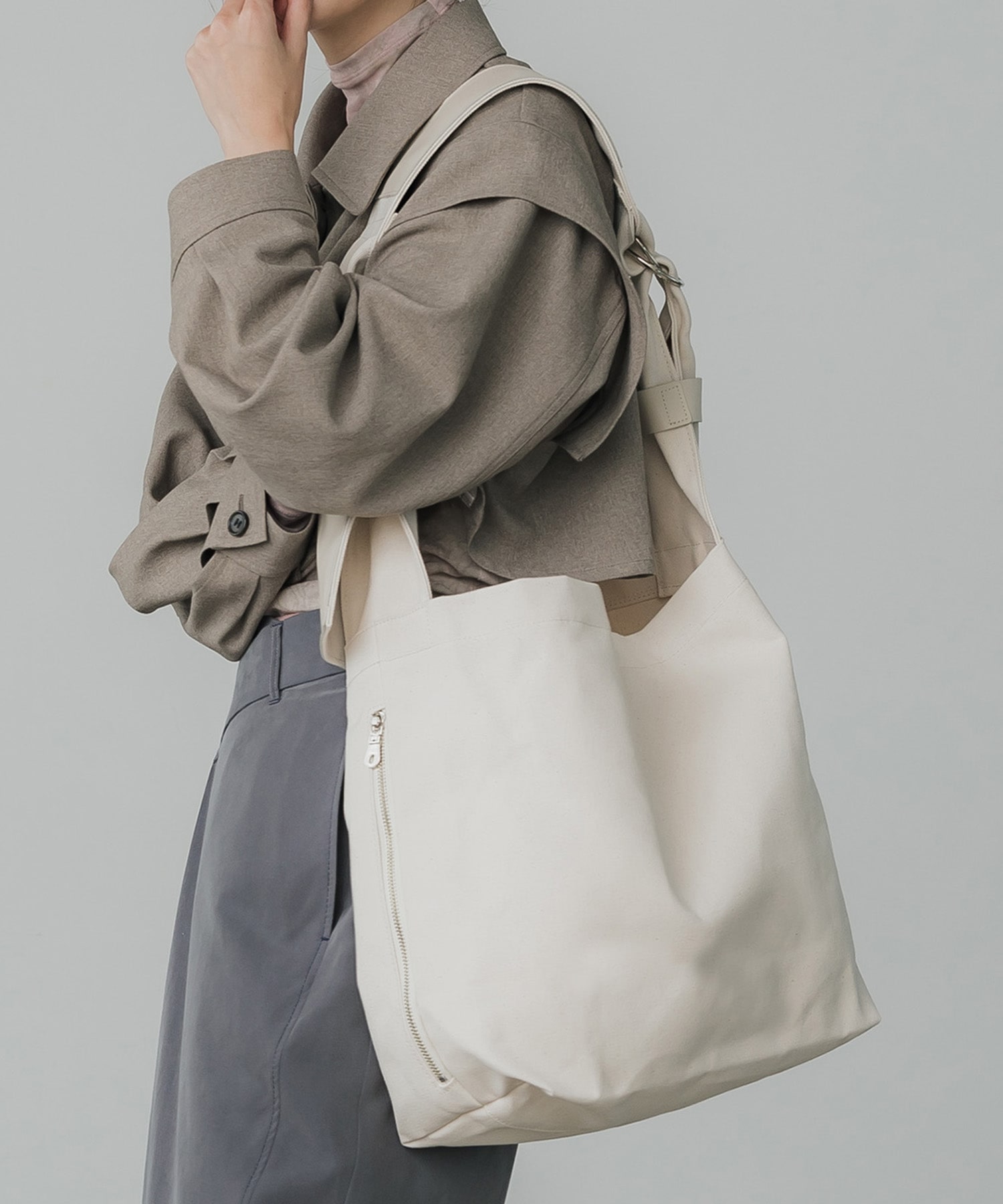 yrz キャンバスタスキBAG M(FREE WHITE): : ウィメンズ｜PUBLIC TOKYO