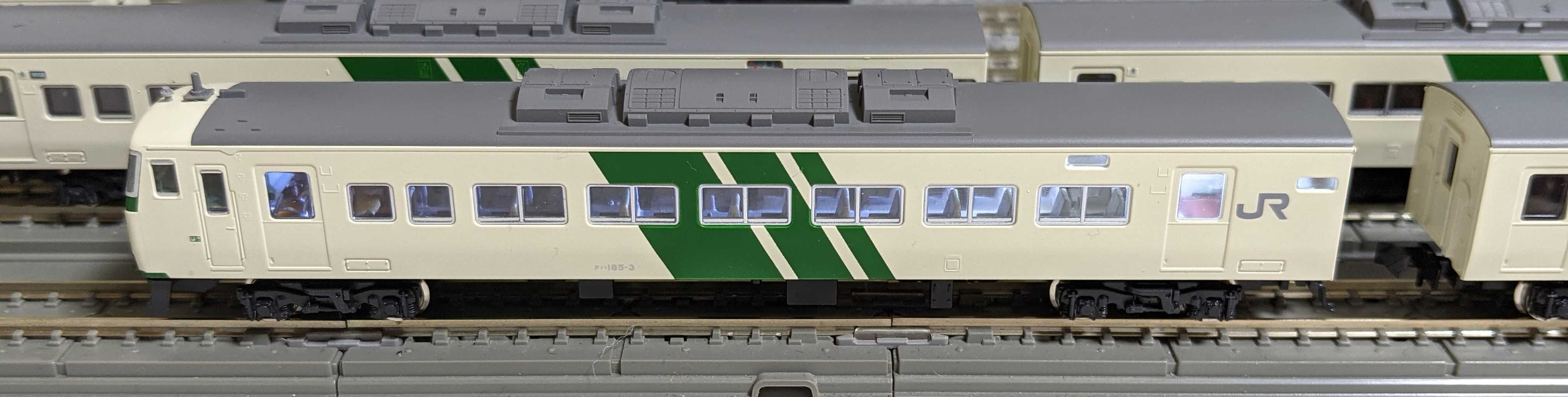 🔵kato 10-443 185系 0番台 A2編成 [踊り子] 入線整備 その① - 竹ノ塚