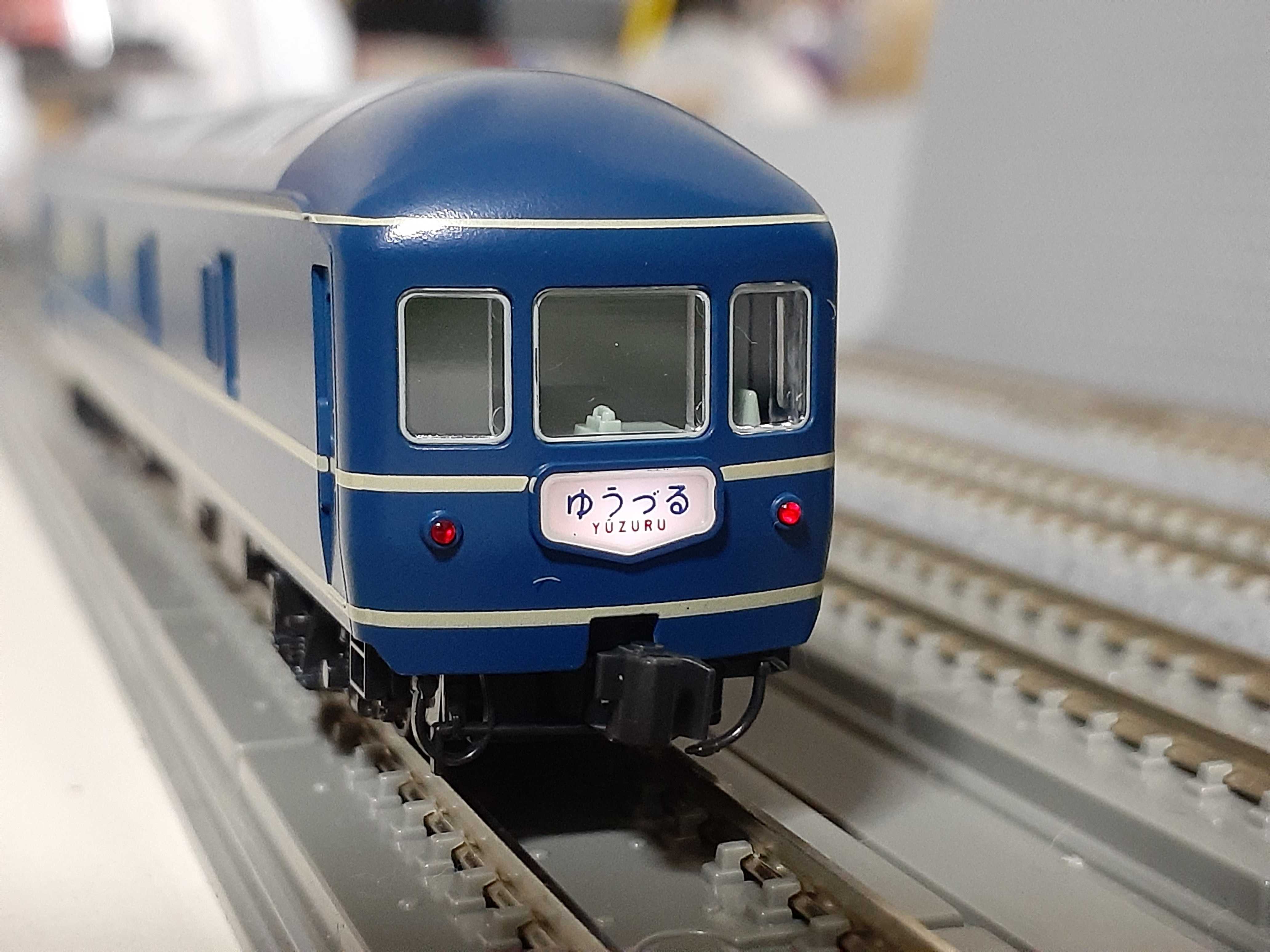 🔴入線 Kato 10-1518 20系寝台特急｢ゆうづる・はくつる｣ 8両基本ｾｯﾄ