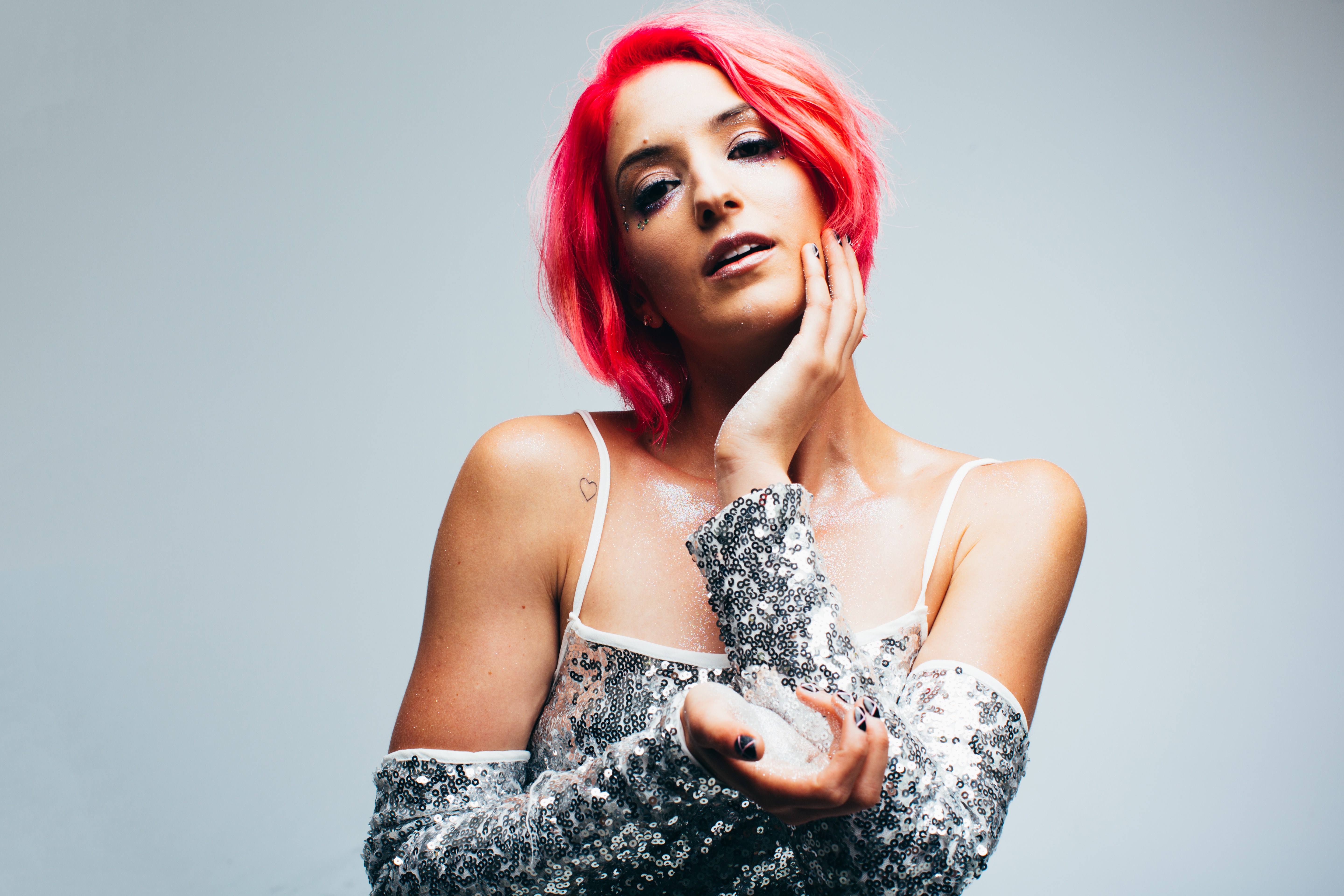 Chatterbox: We talk to alxxa about her new single 'Body', studying