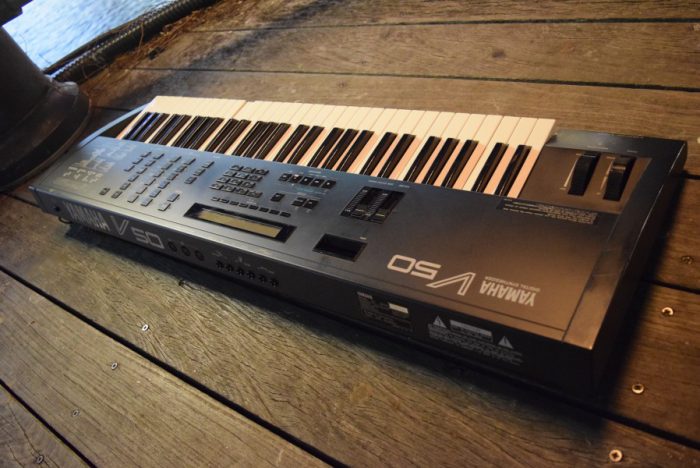 80年代後期にヤマハから発売された、FM音源、オール・イン・ワン