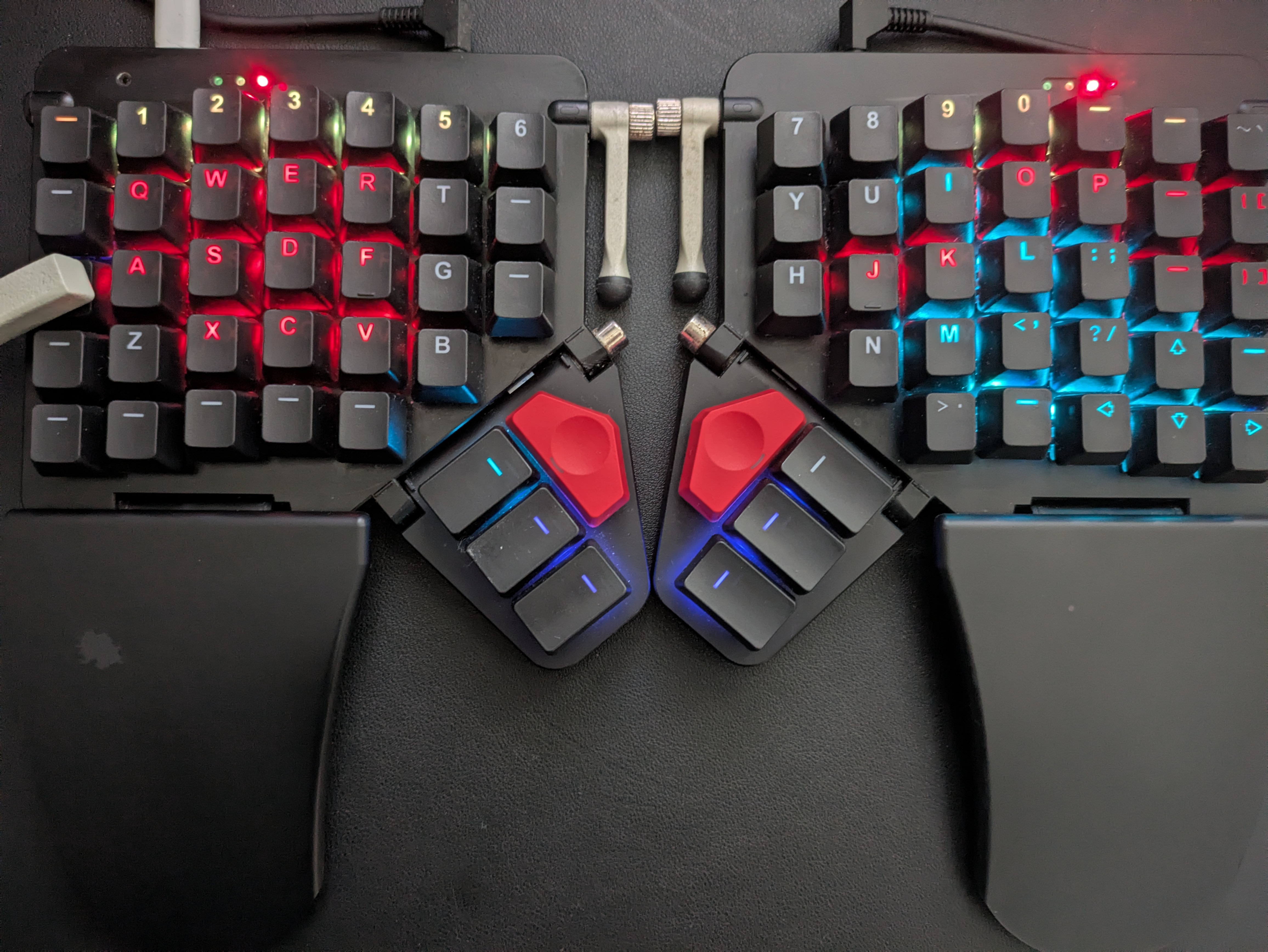 Moonlander】カスタマイズ性MAXな分割キーボードを布教したい #ポエム