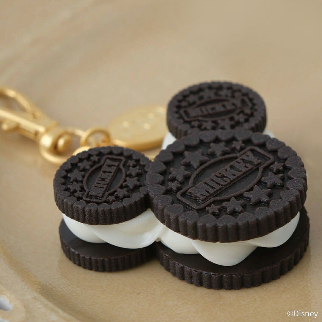 ミッキーマウス/クリームサンド ココア クッキー バッグチャーム | Q