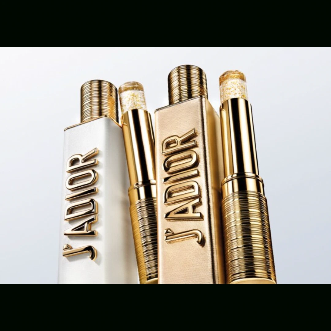 Dior、10/10（金）に「J'ADIOR」ロゴを纏ったスティック フレグランス