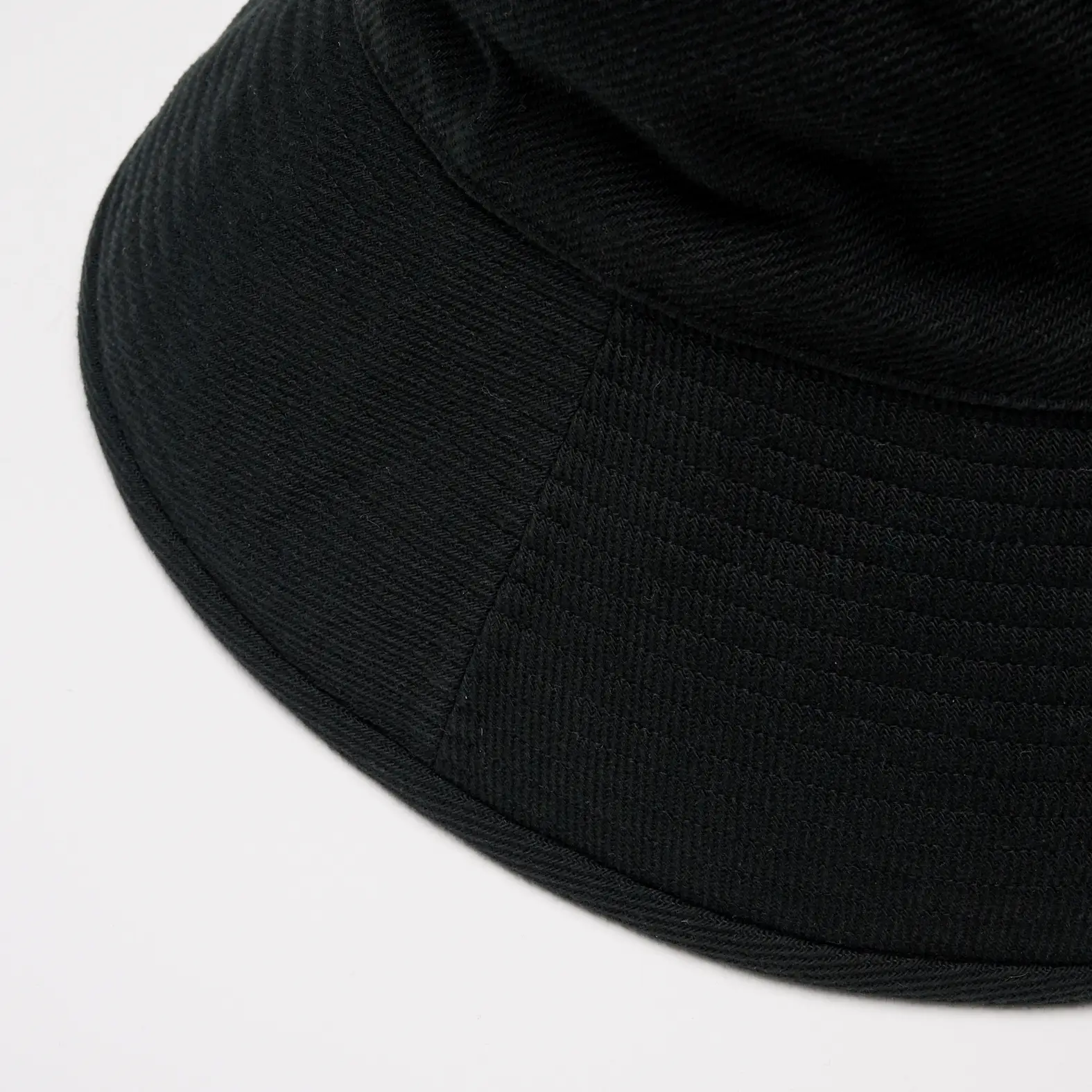 スタイリスト百々千晴氏とKIJIMA TAKAYUKIによるコラボレーション第7弾