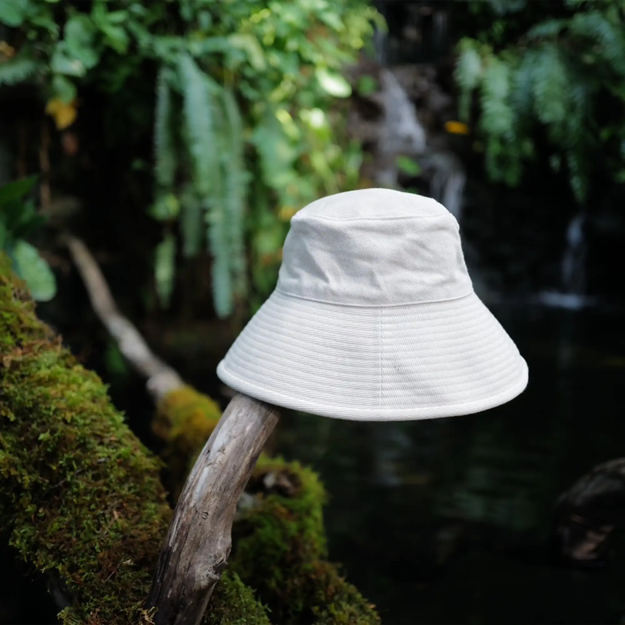 スタイリスト百々千晴氏とKIJIMA TAKAYUKIによるコラボレーション第7弾