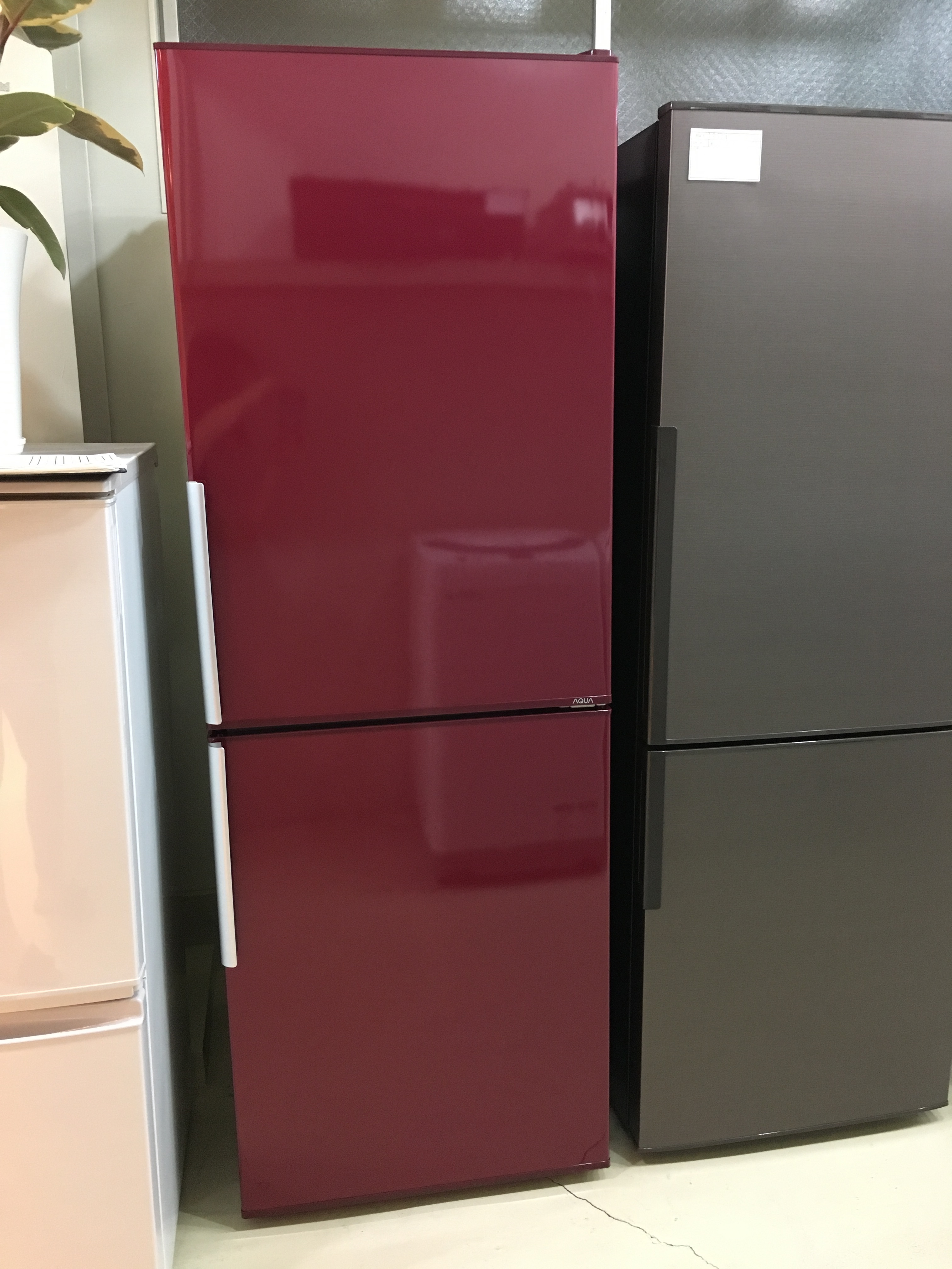冷蔵庫／アクア／AQUA／275L／AQR-D28E(R)／2016年製／ワインレッド