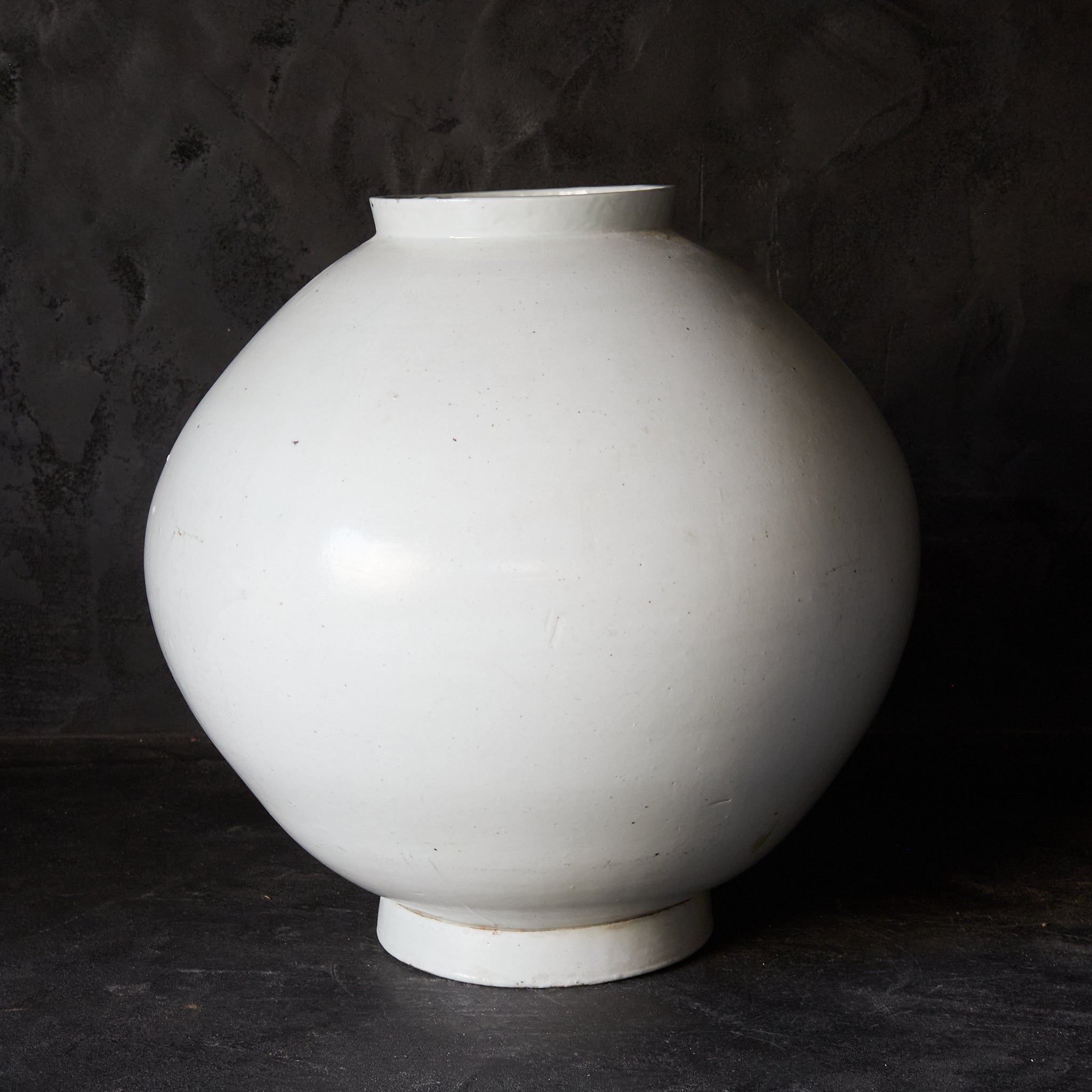 李朝 白磁 満月壷（タルハンアリ）（1392–1897 CE） | 入蘆花