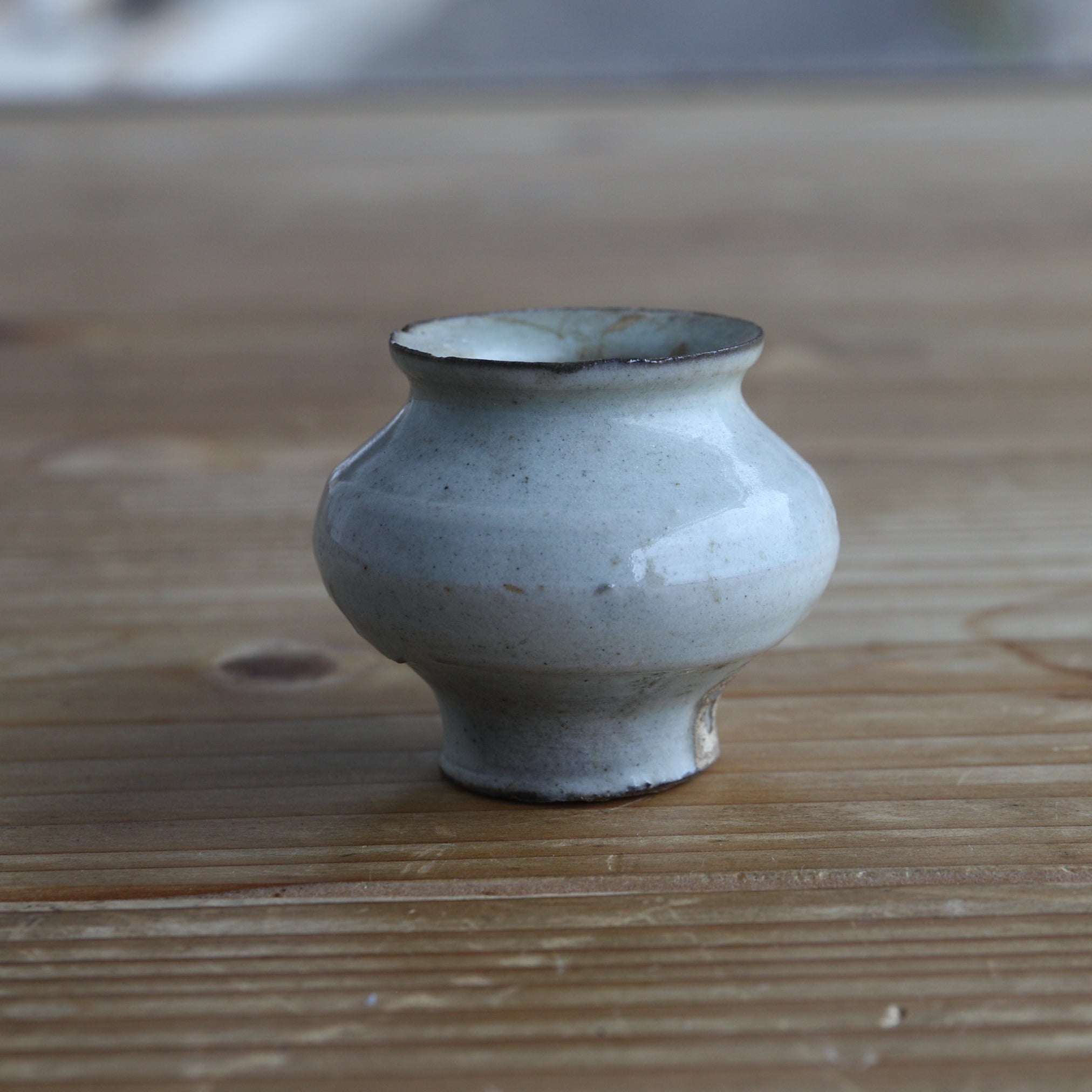 李朝 白磁小壺（1392–1897 CE） | 入蘆花（ロカニイル）