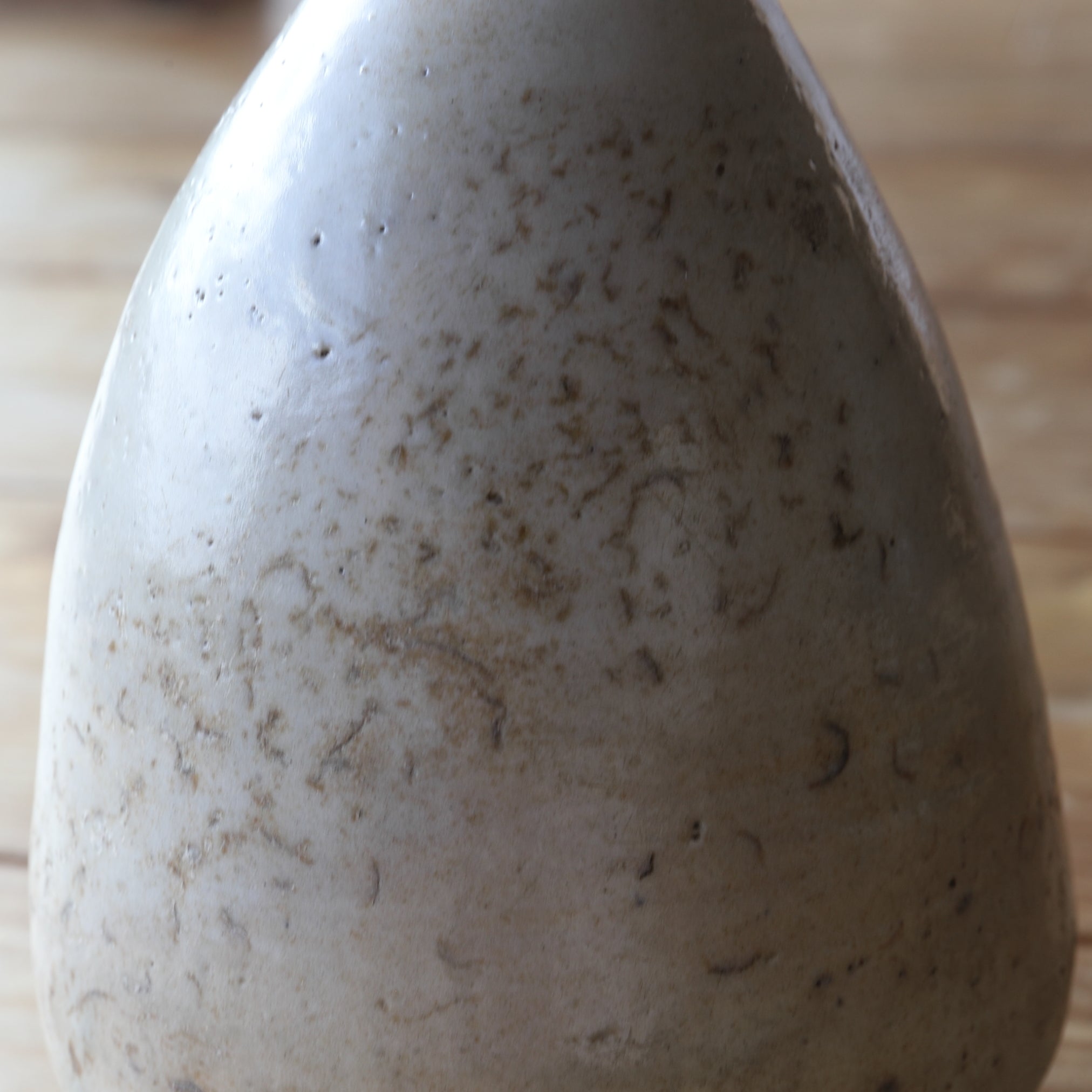 李朝 白磁徳利（1392–1897 CE） | 入蘆花（ロカニイル）