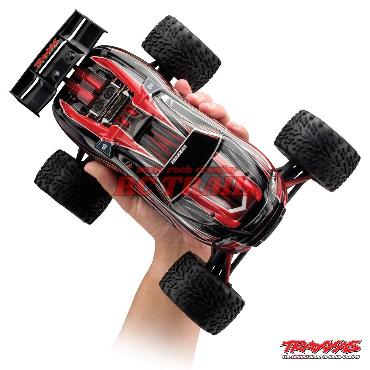 トラクサス E-Revo 1/16 4WD RTRトラック（レッド）バッテリー＋充電器