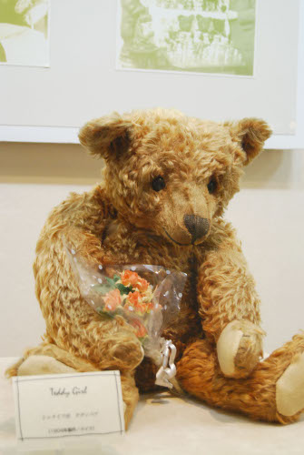 オークションで1800万円の値がついた歴史的テディベア: TNC静岡