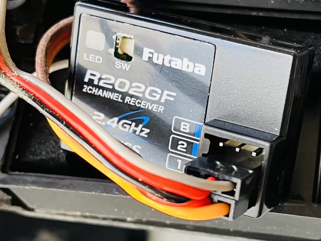 自腹で買って実践レビュー】【やり方解説】フタバ「R202GF」バインド