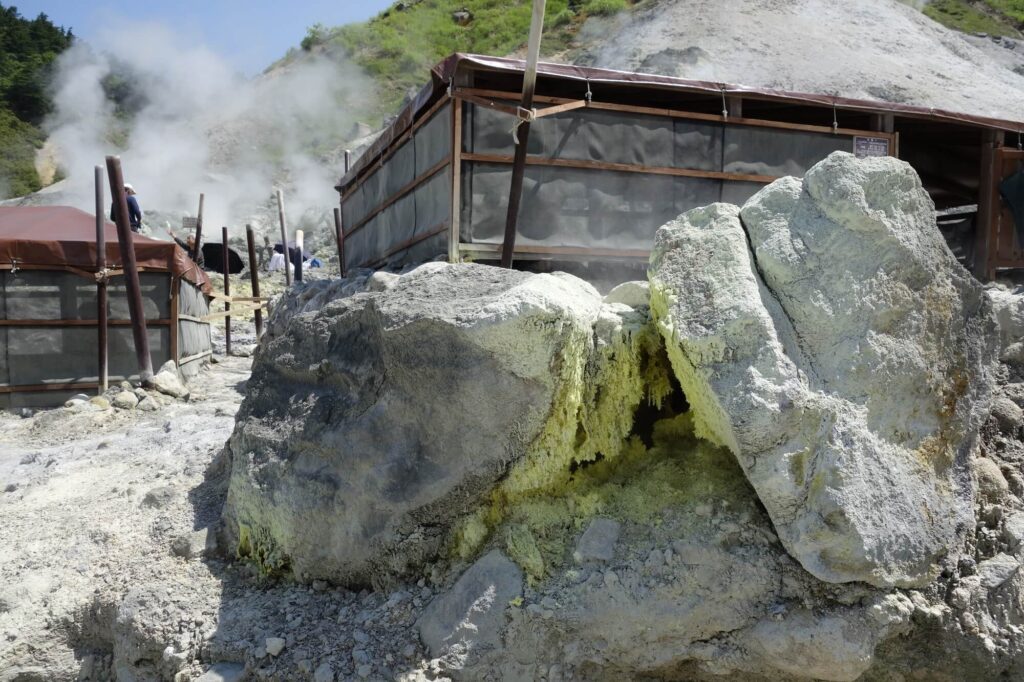 ホルミシス鉱石とは？ラドン浴で注目される効果と活用方法を解説