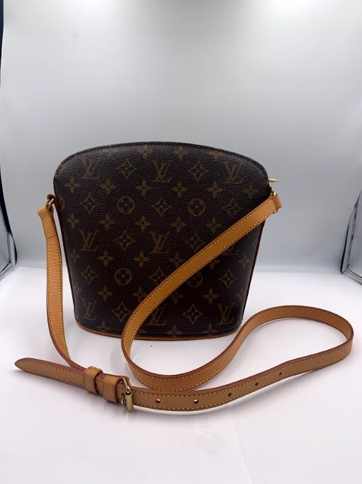 ルイヴィトンのショルダーバッグを売るなら綺麗に保管！ 茨城県の