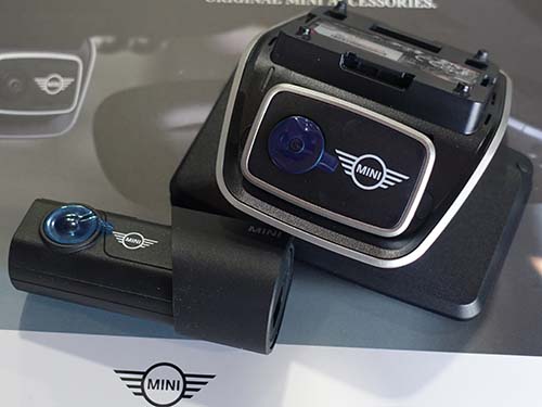 ミニ ジョンクーパー(F56) 純正ドラレコ Advanced Car Eye 3.0 PRO装着