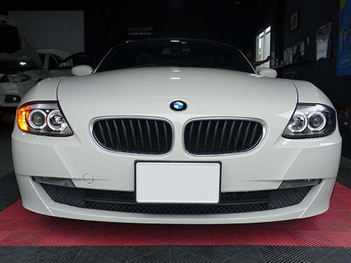 BMW Z4(E85) USサイドマーカーが点灯してしまう不具合の修理作業