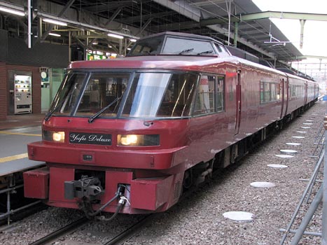 久大本線を行く特急「ゆふDX」: Kaz-T's blog レインボーライン