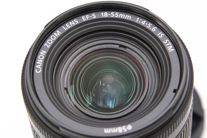 EF-S18-55mm F4-5.6 IS STM 別売りレンズフード(EW-63C)付き 【K989