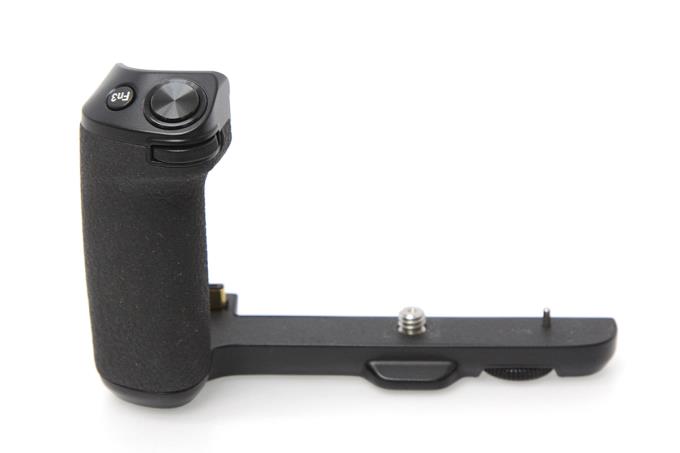 Nikon 1 V3 ボディ ファインダー グリップ付き M224-2E3 | ニコン