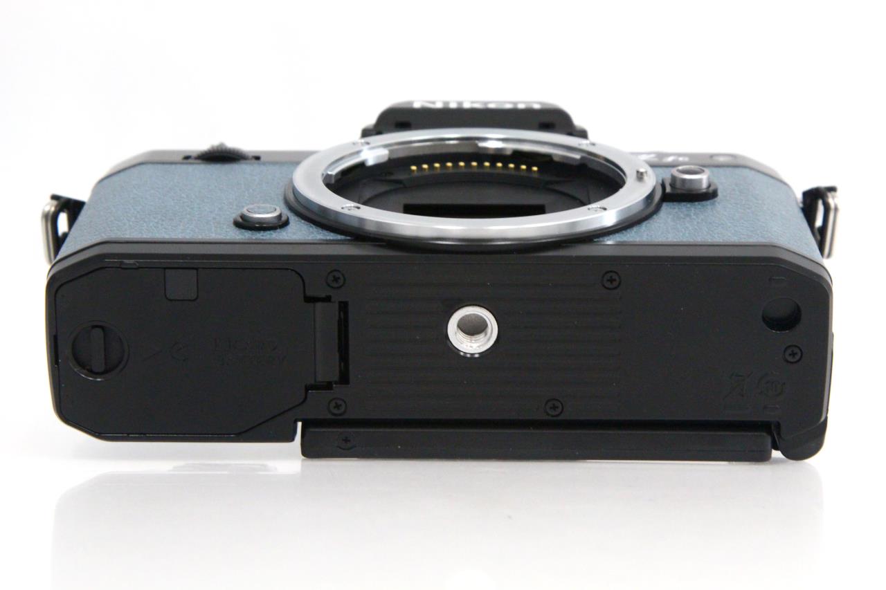 Z fc 16-50 VR レンズキット チョークブルー シャッター回数 約950回