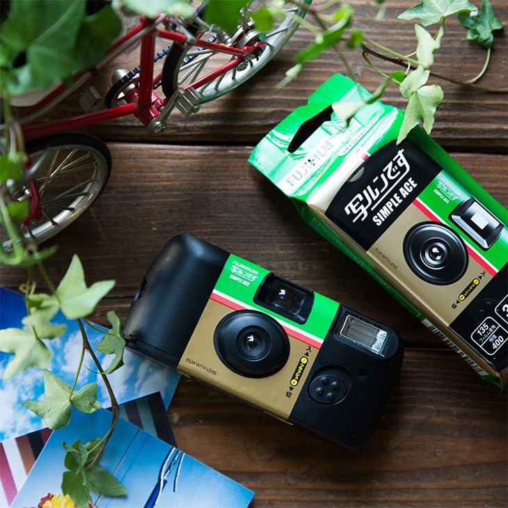 輝く！昭和平成カルチャー】エモい写真が大人気「写ルンです」は林